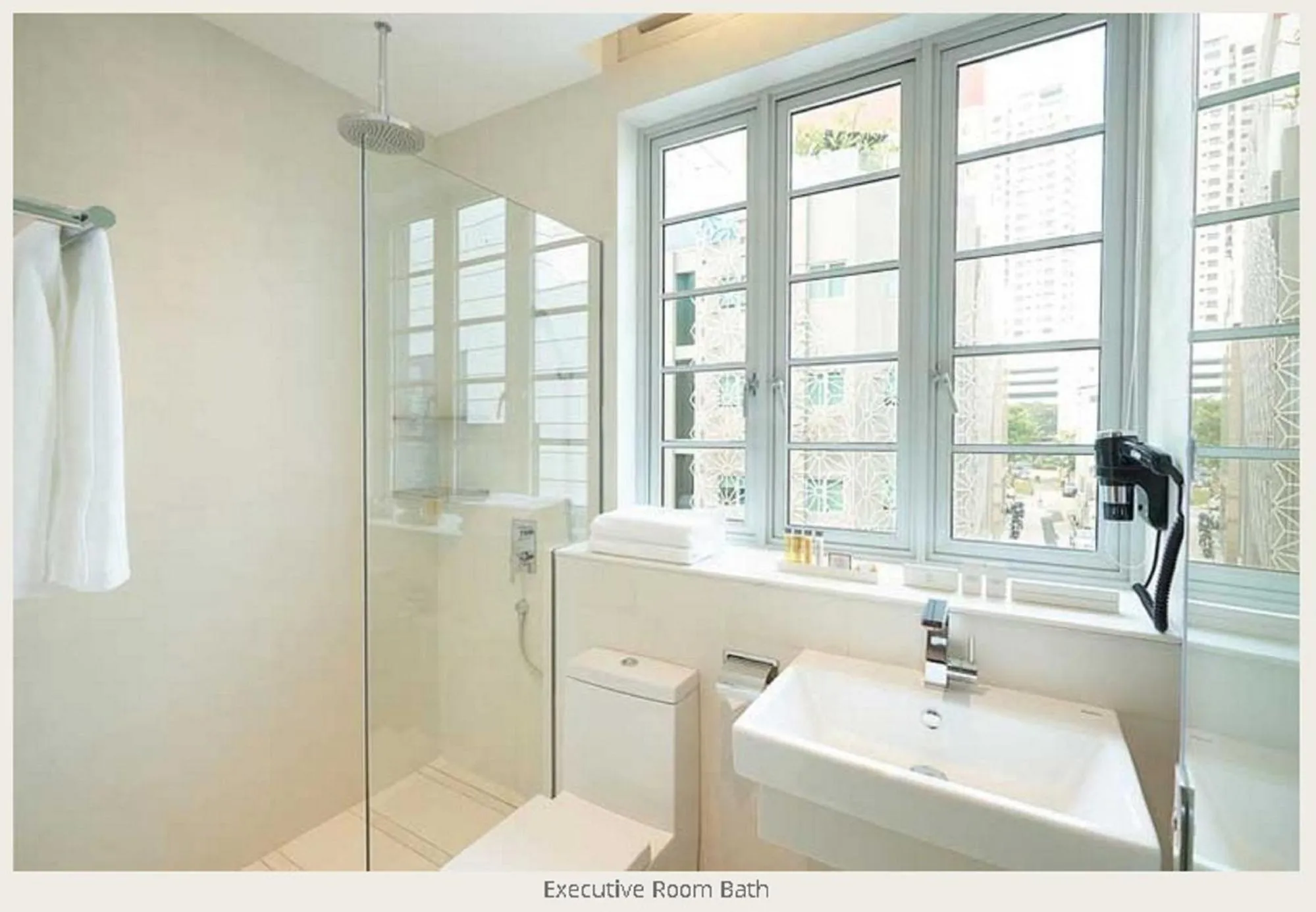 Bathroom in Hotel Bencoolen at Hong Kong Street