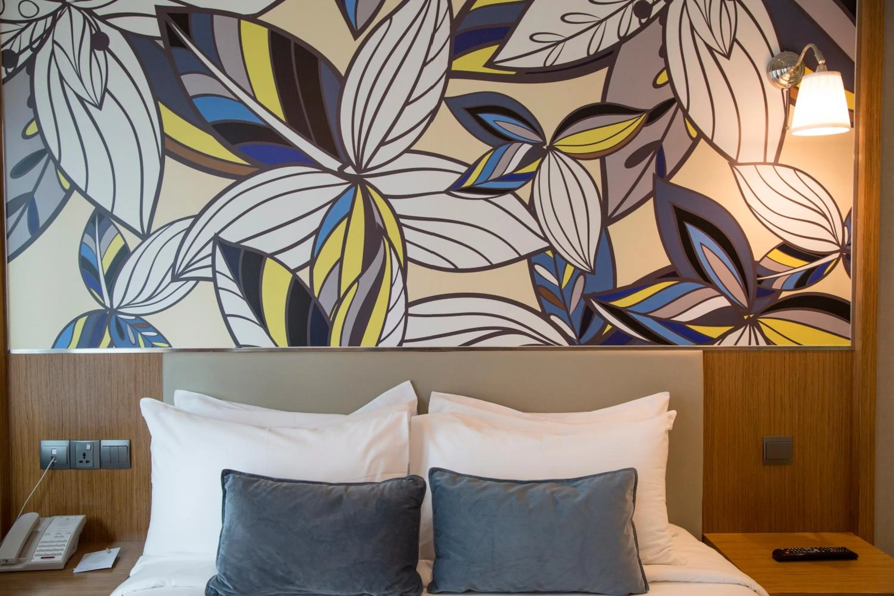 Bed in Hotel Bencoolen at Hong Kong Street