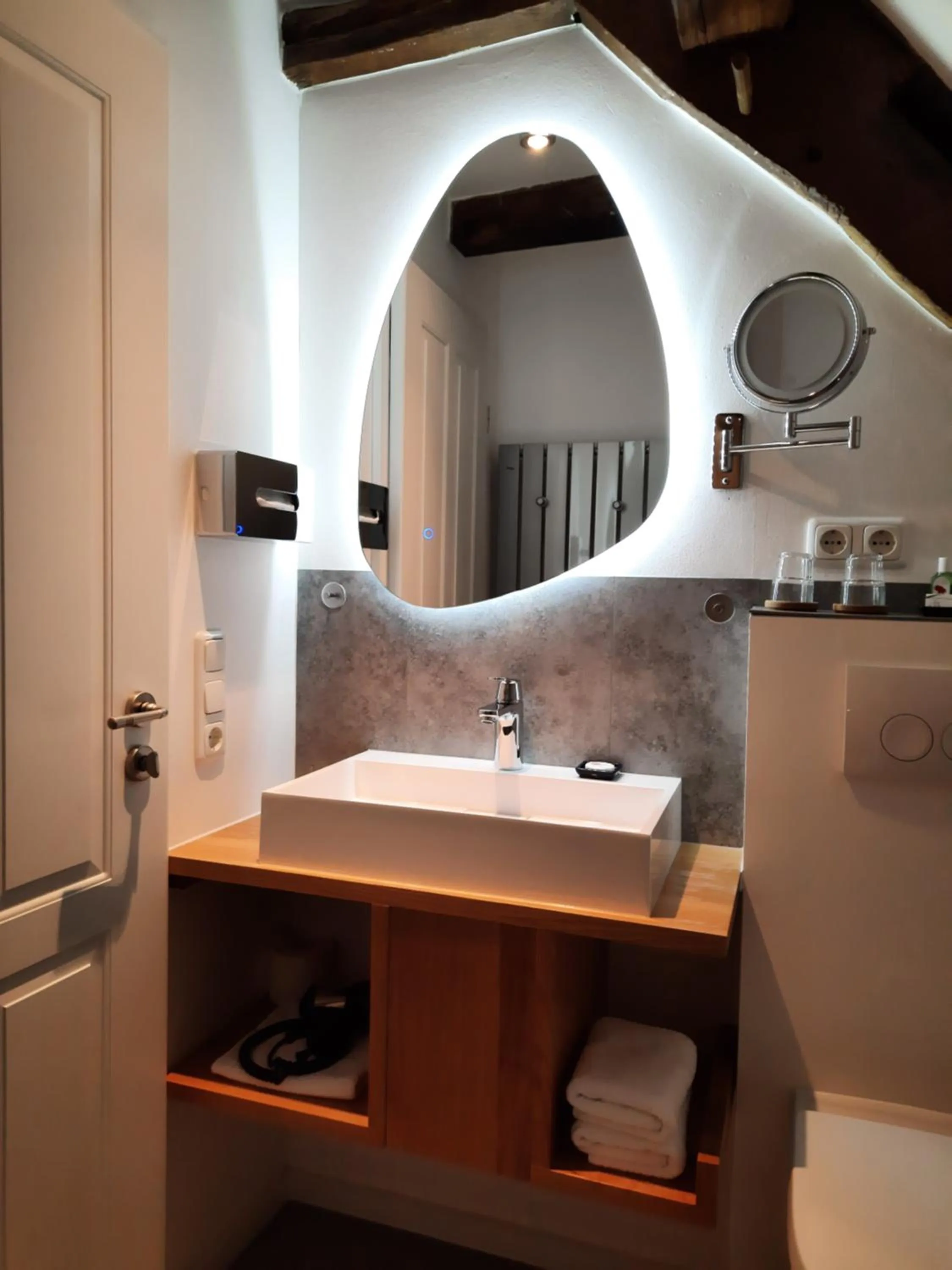 Bathroom in Altstadthotel Treysa