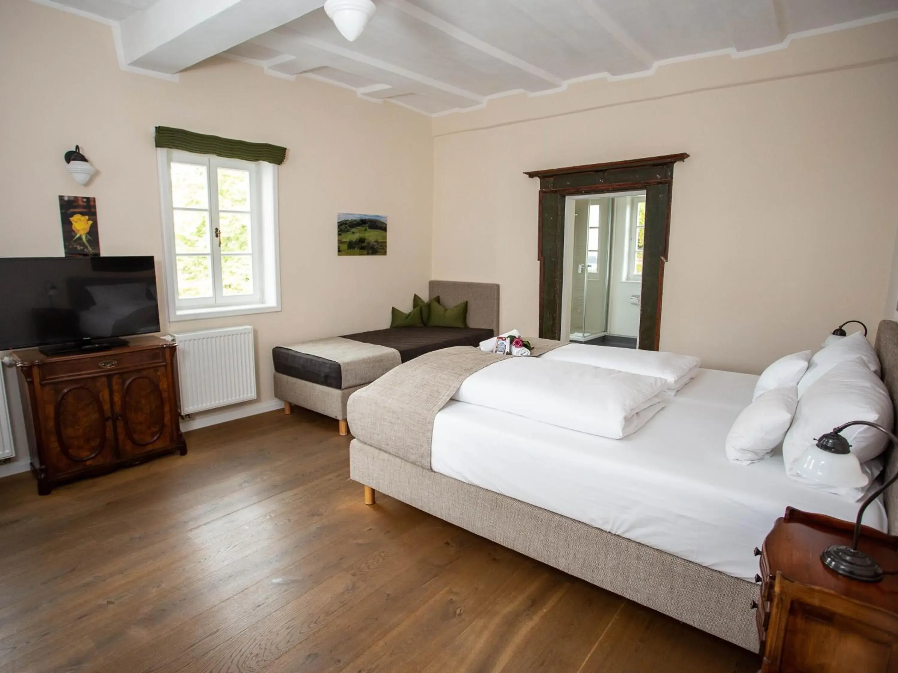 Junior Suite in Altstadthotel Treysa Junior Suite in Altstadthotel Treysa