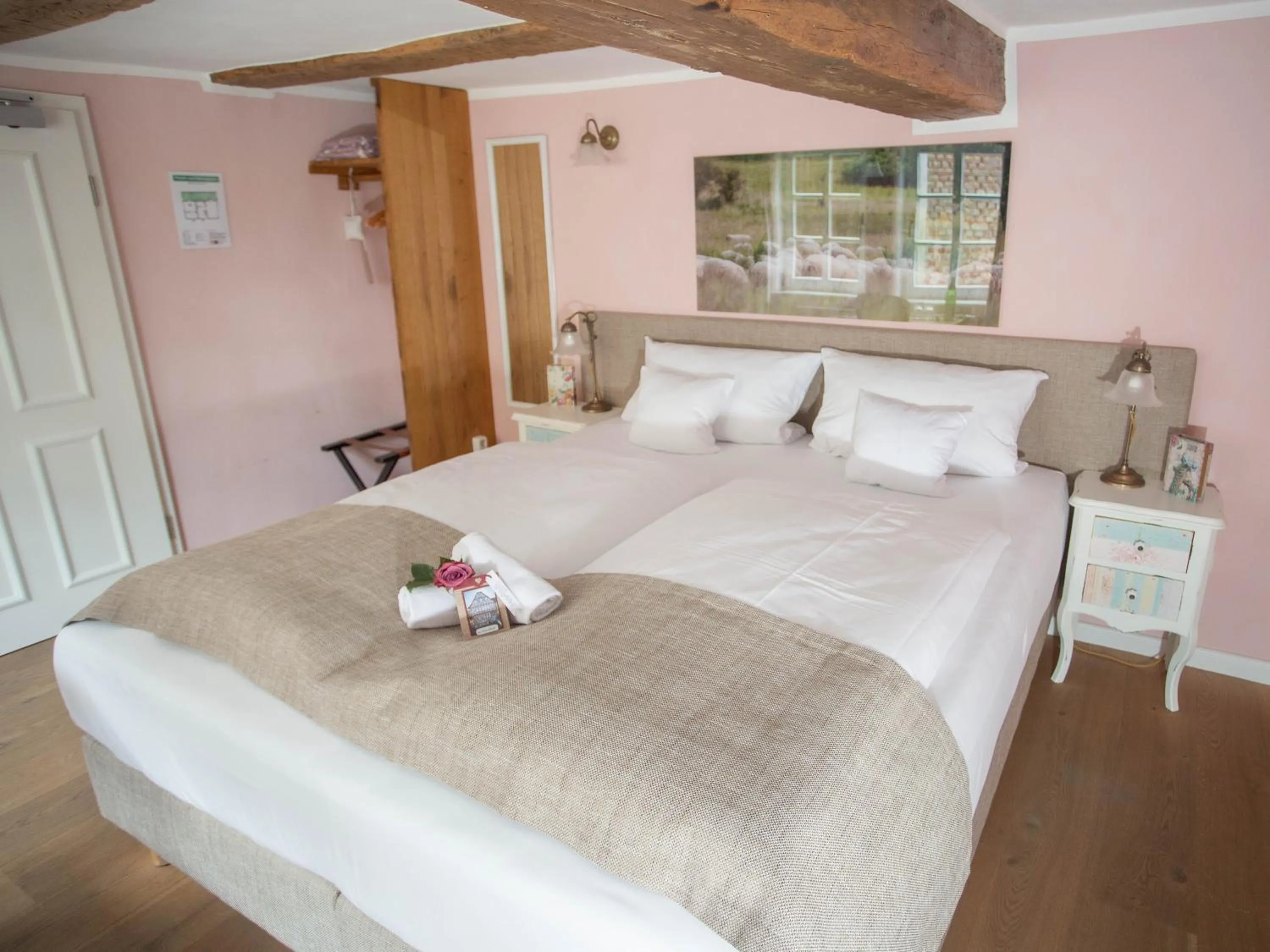 Photo of the whole room, Bed in Altstadthotel Treysa