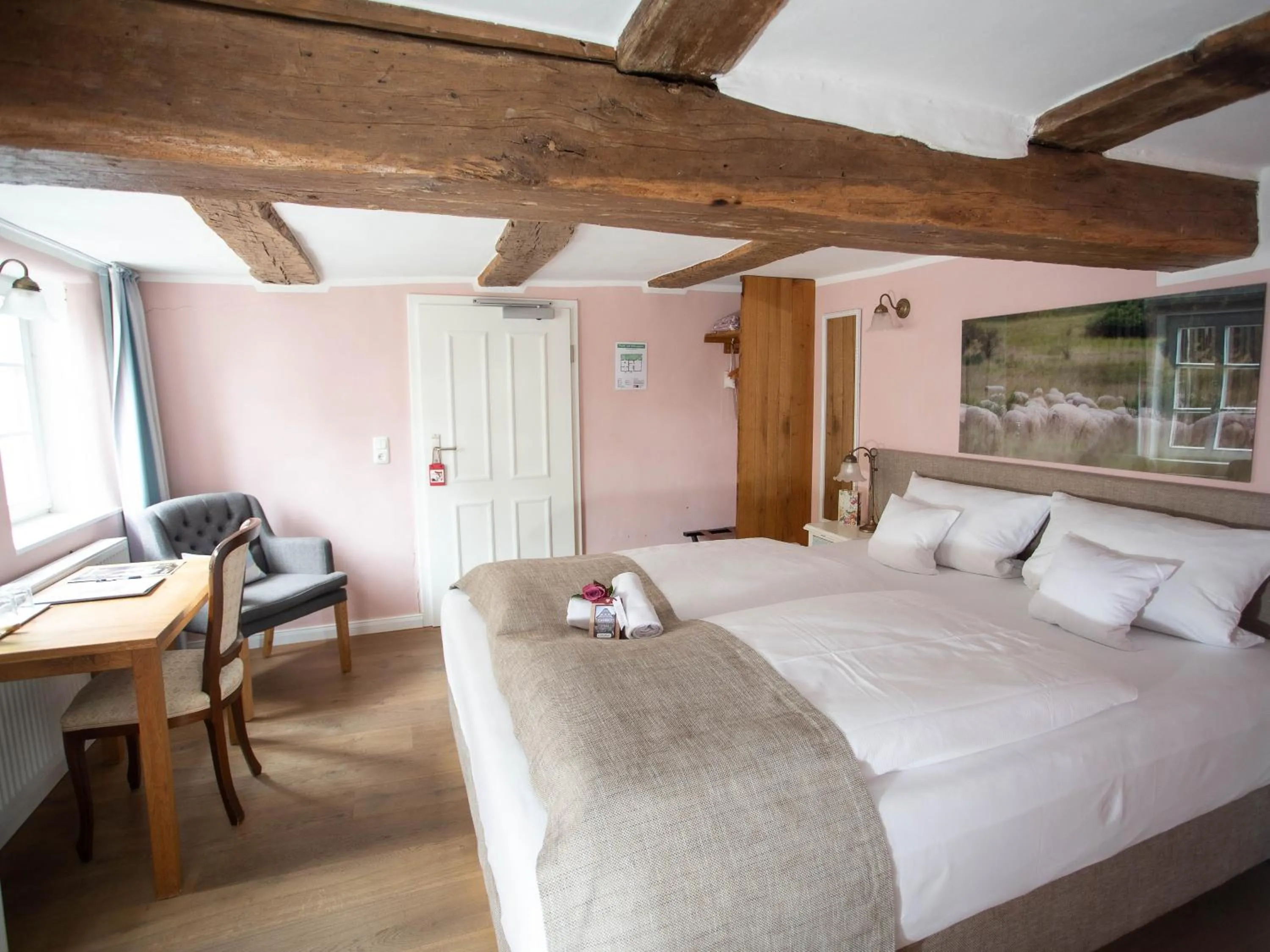 Photo of the whole room, Bed in Altstadthotel Treysa