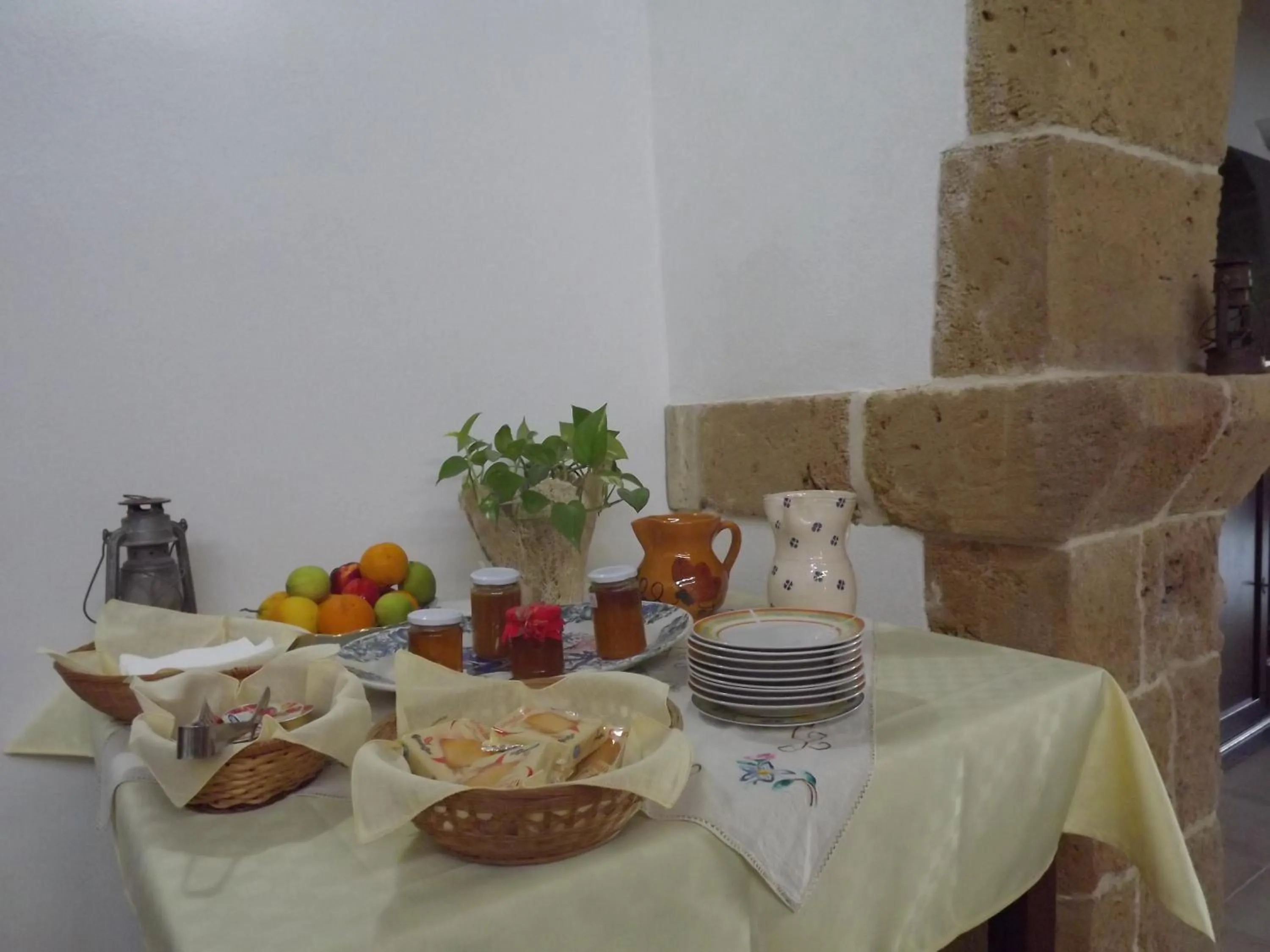 Buffet breakfast in L'Antico Trappeto