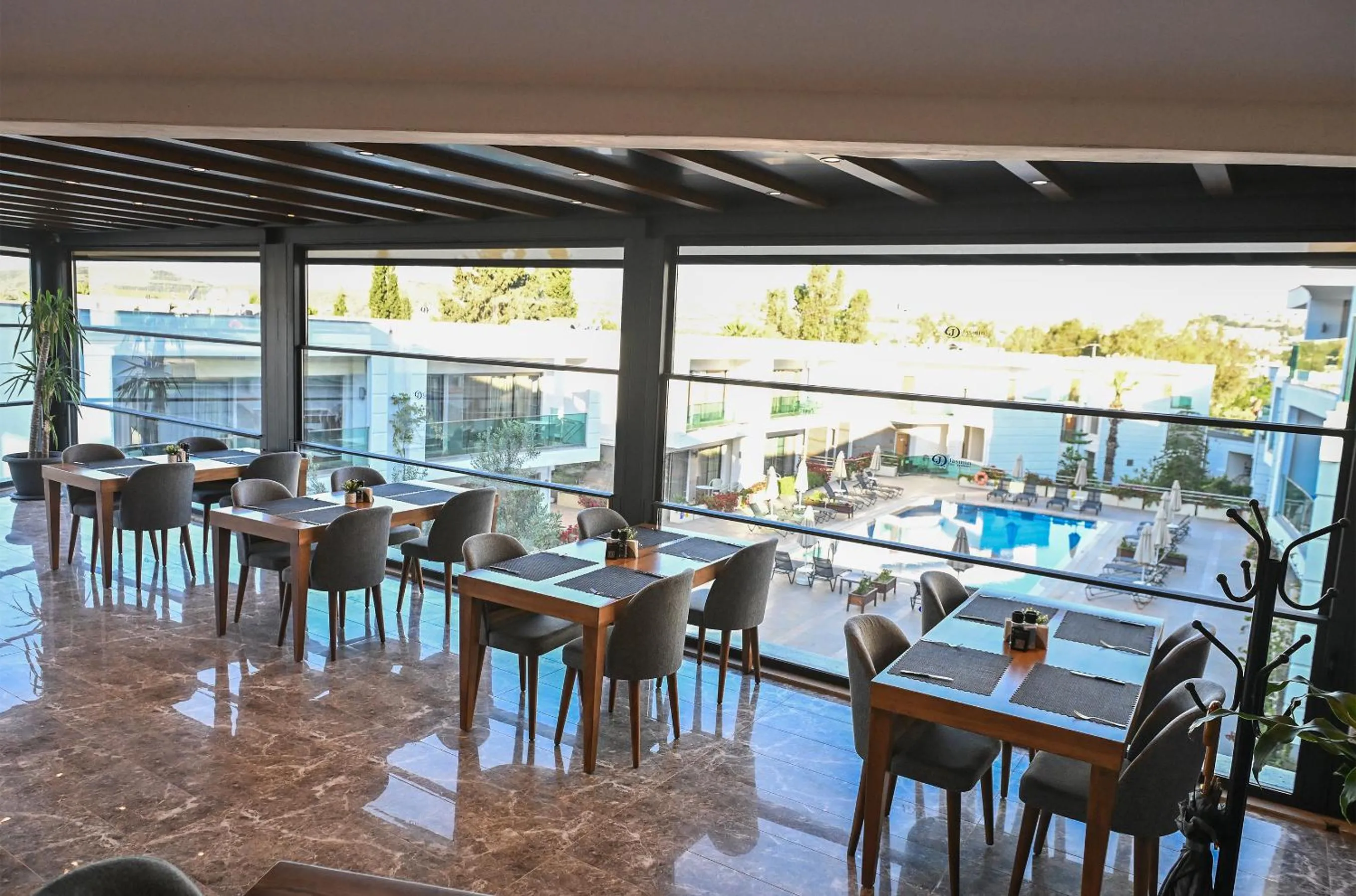 Restaurant/places to eat in Jasmin Elite Residence & SPA