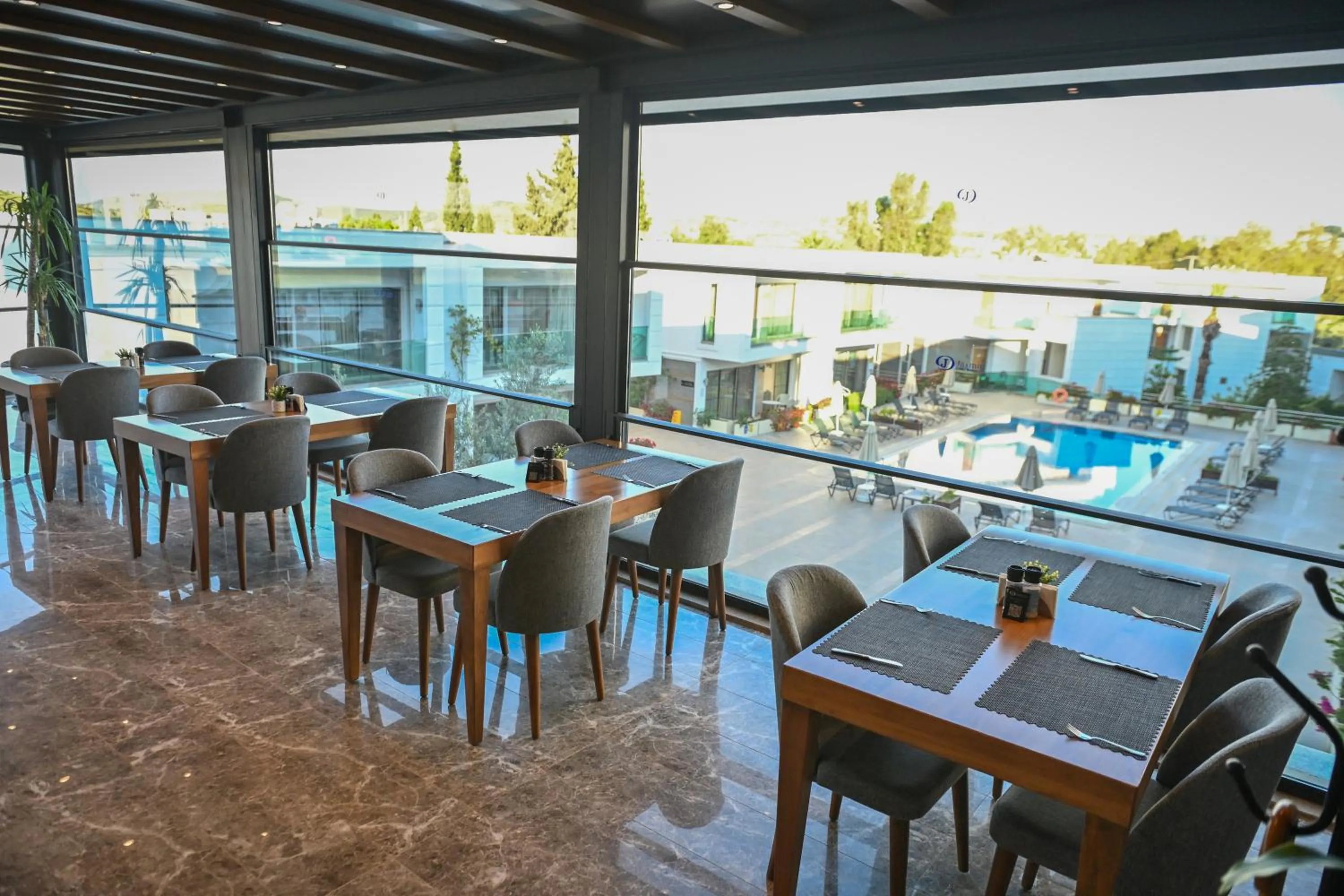 Restaurant/places to eat in Jasmin Elite Residence & SPA