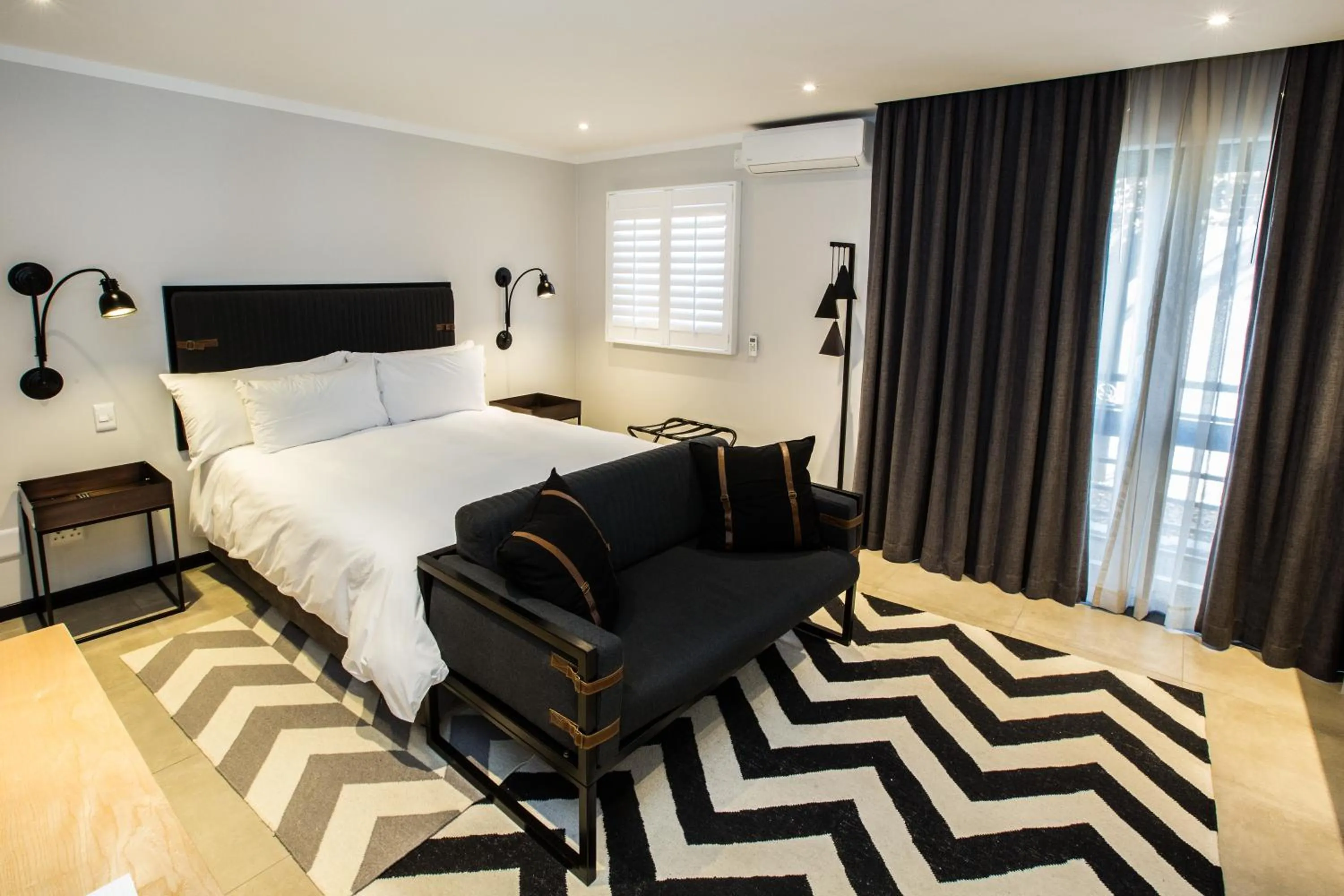 Studio Apartment in Max Executive Apartments