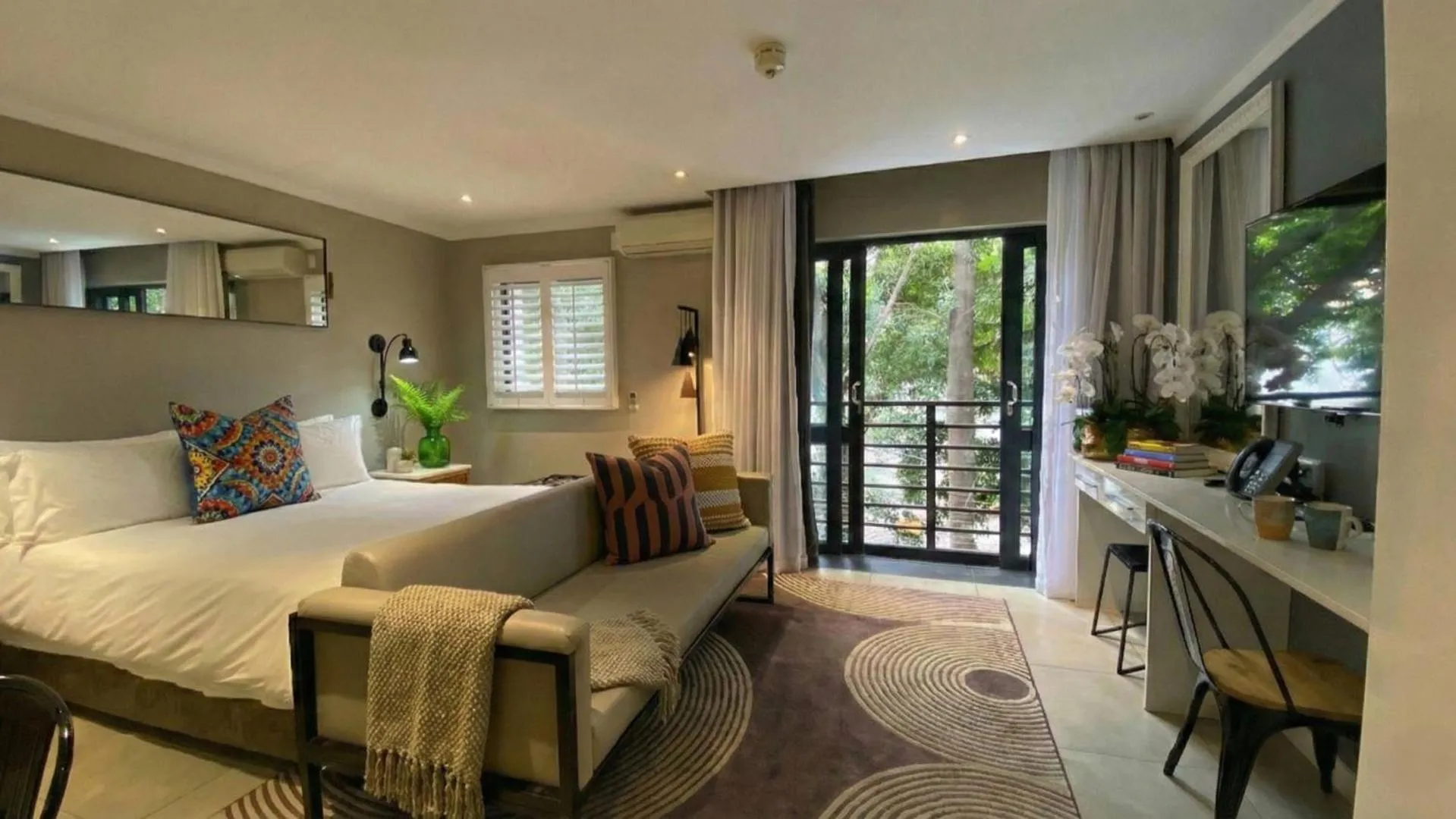 Bed in The Max Hotel Sandton