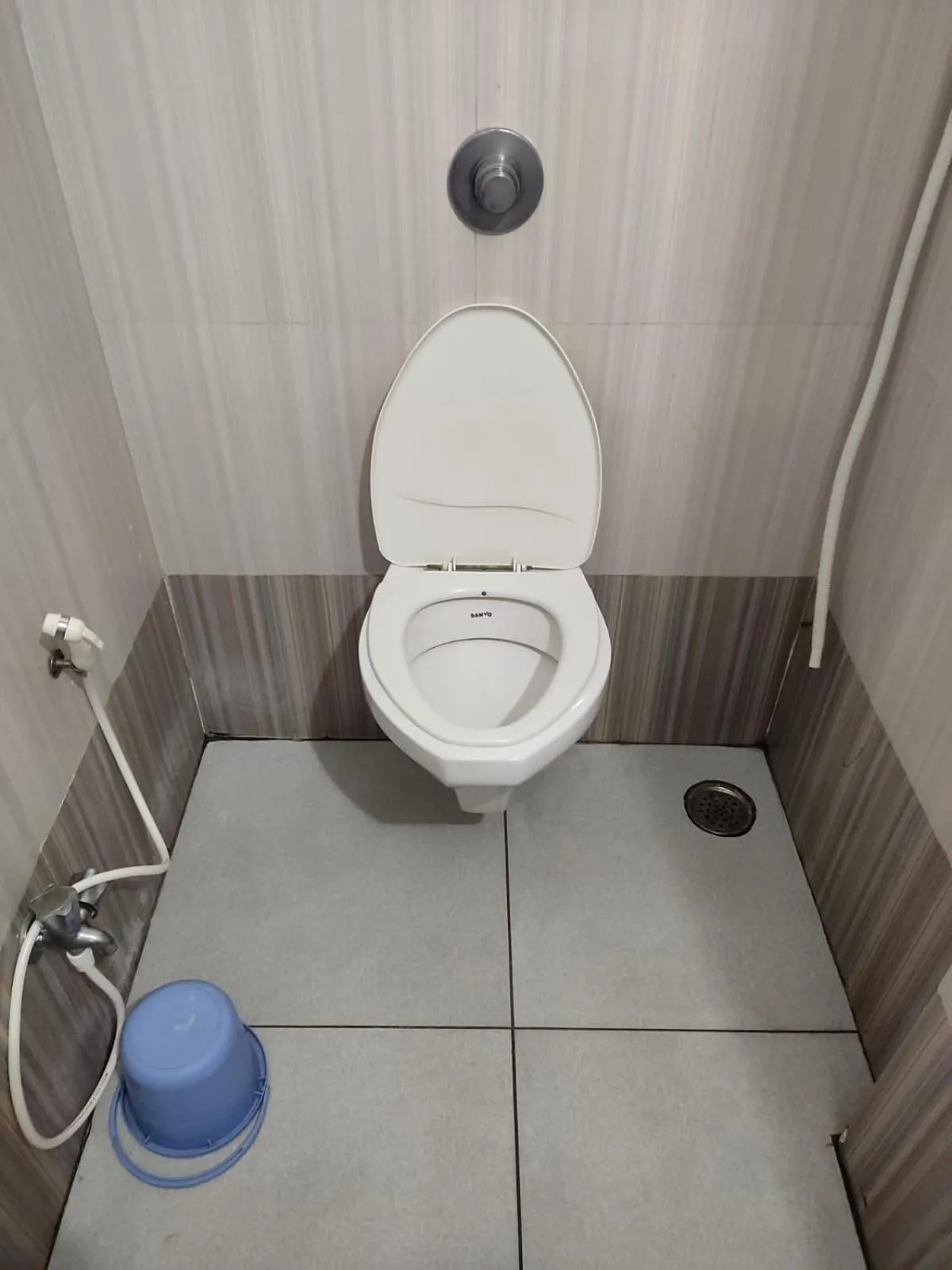 Toilet in Hotel Yogiraj
