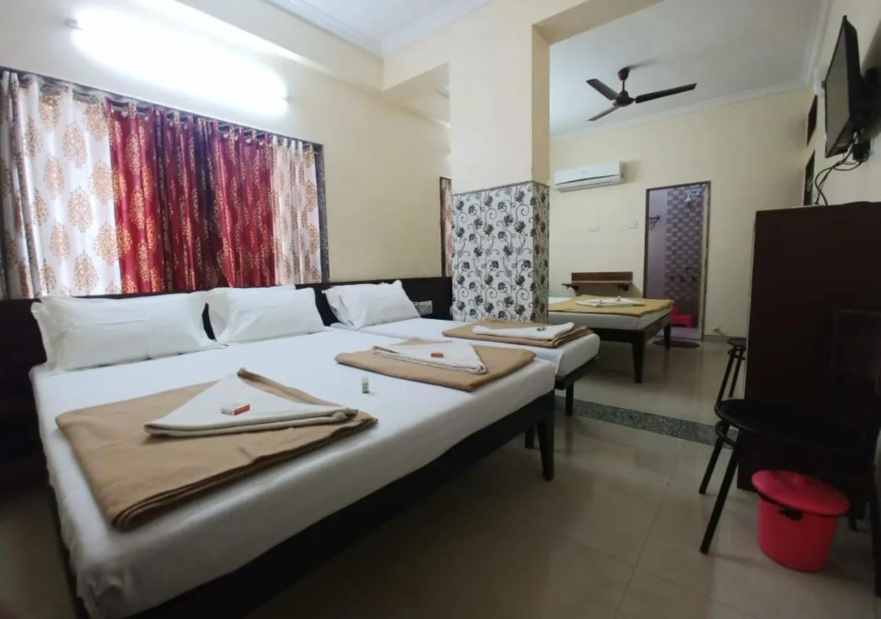 Bed in Hotel Yogiraj