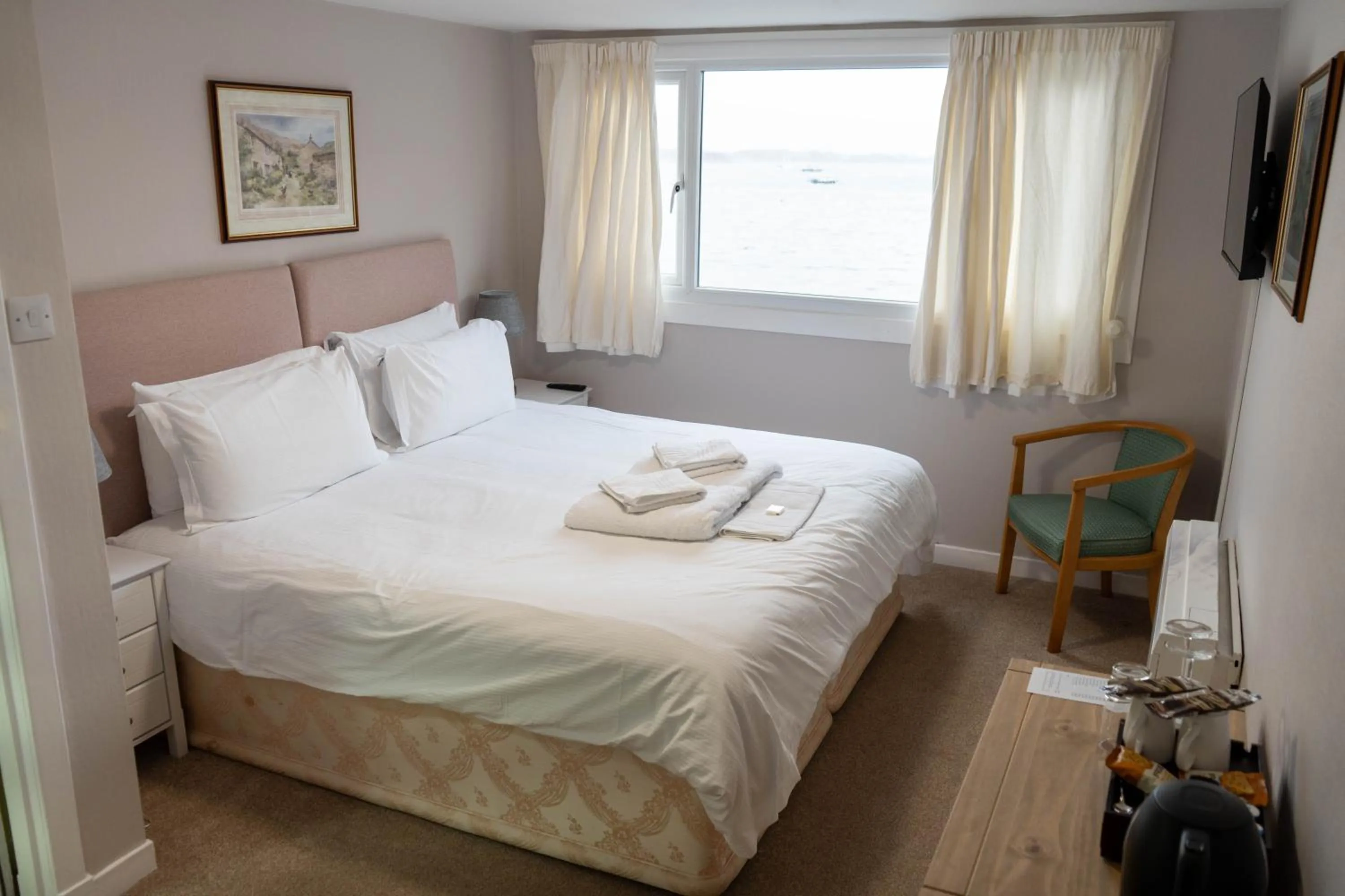 Deluxe Double or Twin Room with Sea View in The Tobermory Hotel