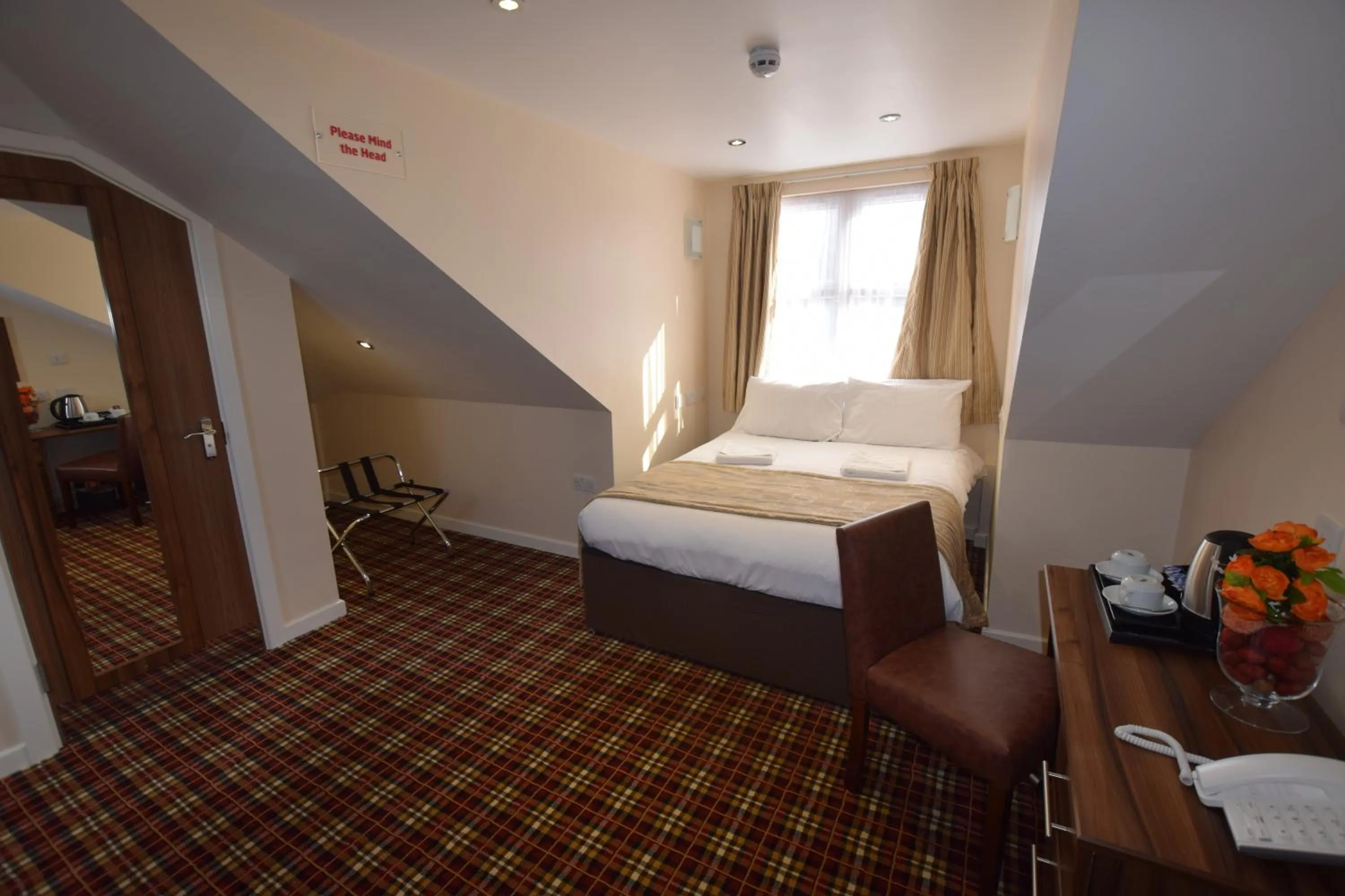 Photo of the whole room, Bed in Lucky 8 Hotel