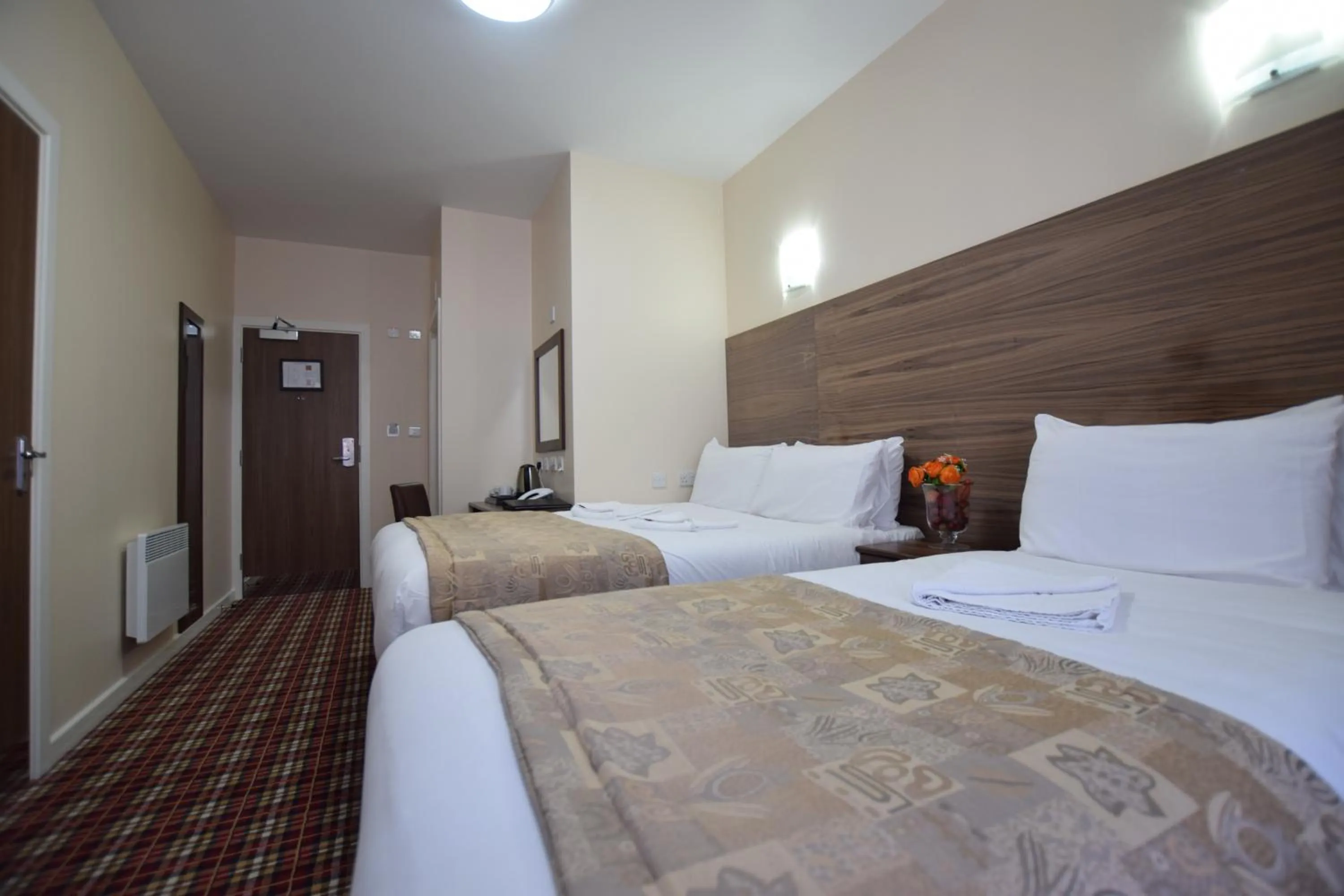 Photo of the whole room, Bed in Lucky 8 Hotel