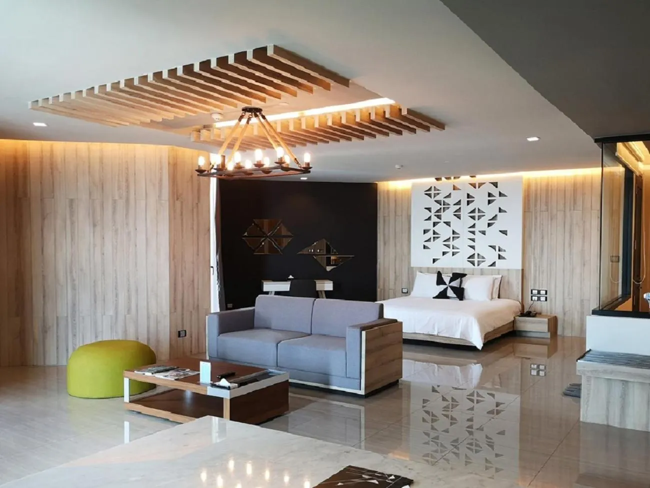 Living room in Tsix5 Phenomenal Hotel Pattaya