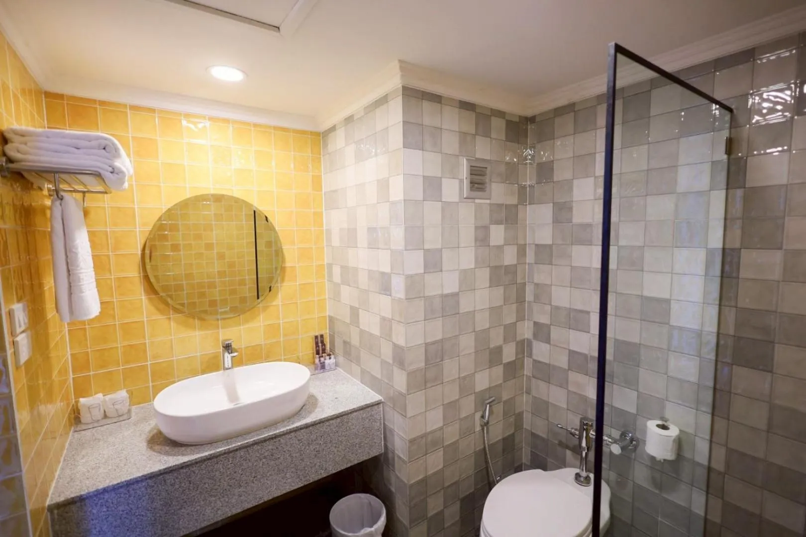 Shower in Hua Hin Grand Hotel and Plaza - SHA Extra Plus