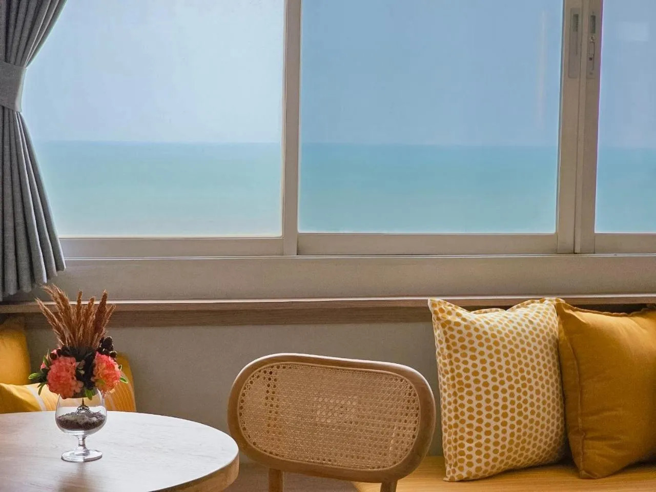 Seating area in Hua Hin Grand Hotel and Plaza - SHA Extra Plus