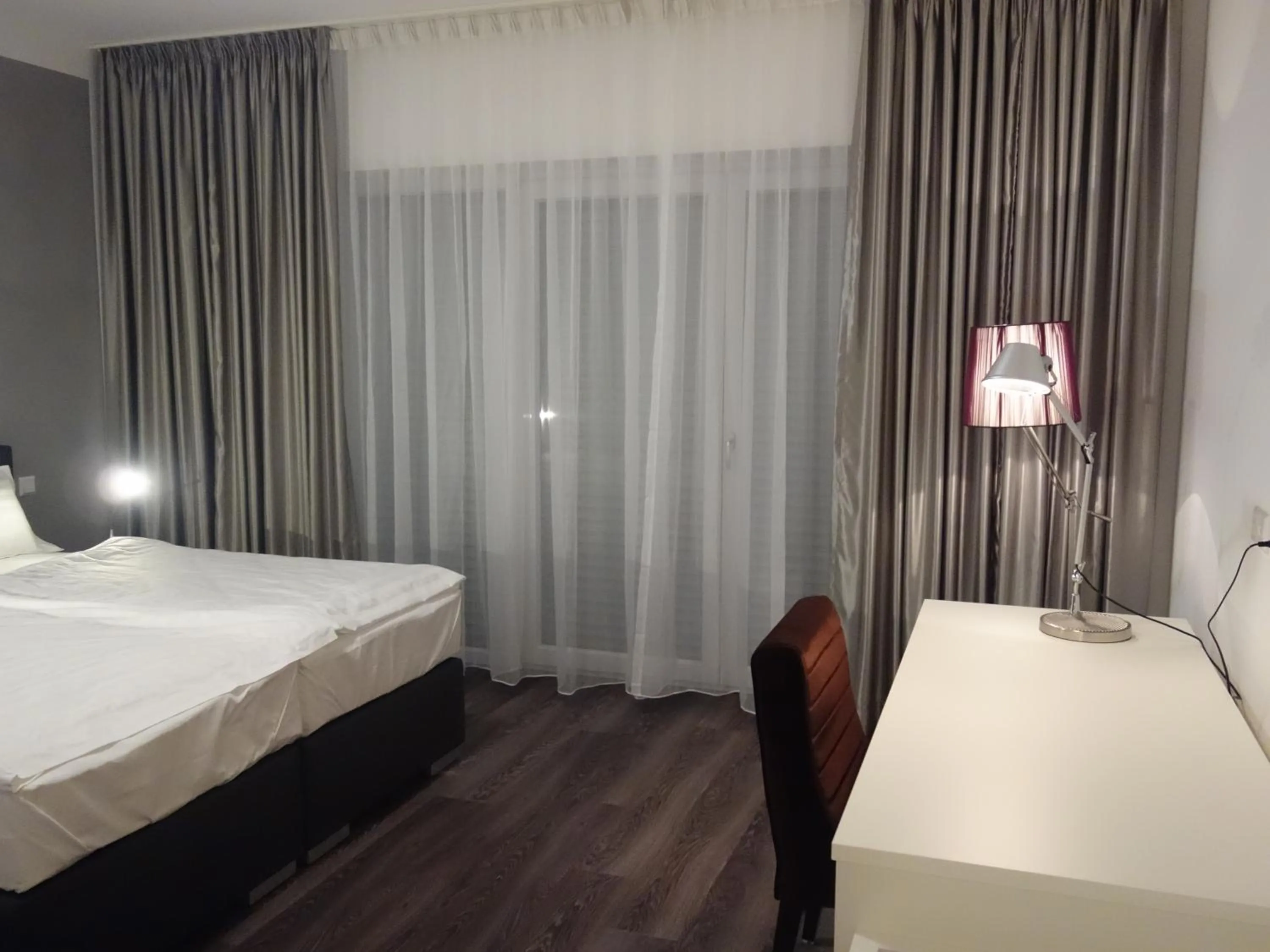 Decorative detail, Bed in Victoria Living