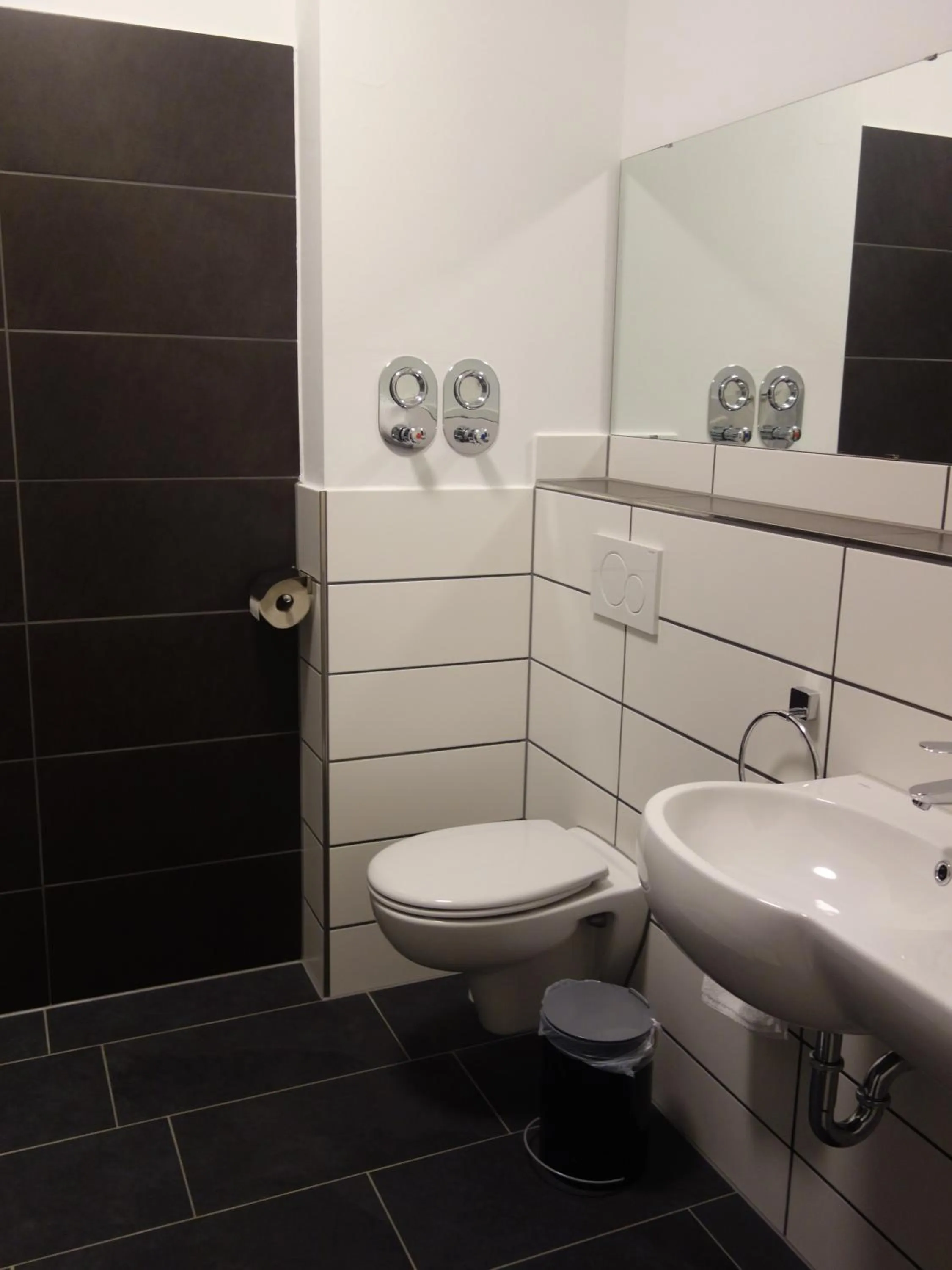 Bathroom in Victoria Living