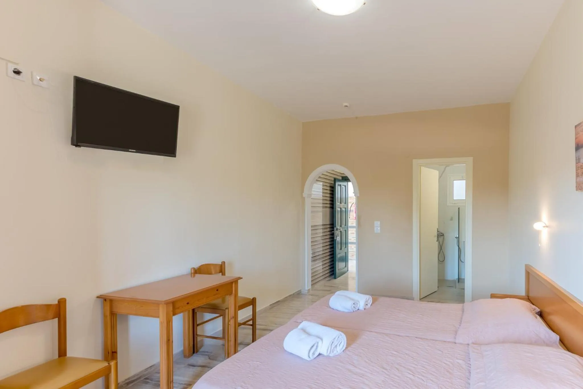 TV and multimedia in Chandris Apartments