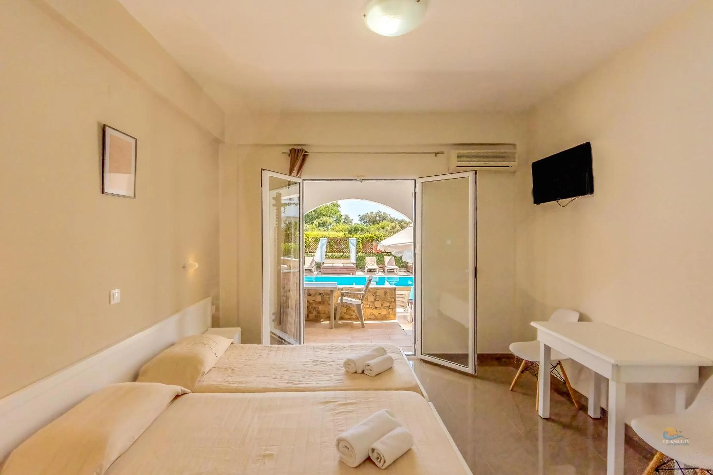 Bed in Chandris Apartments