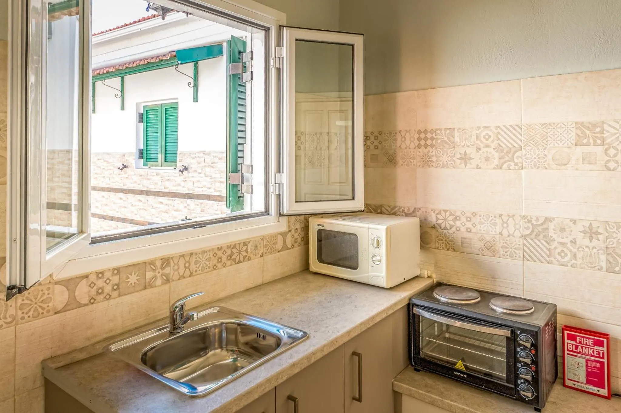 Kitchen or kitchenette in Chandris Apartments