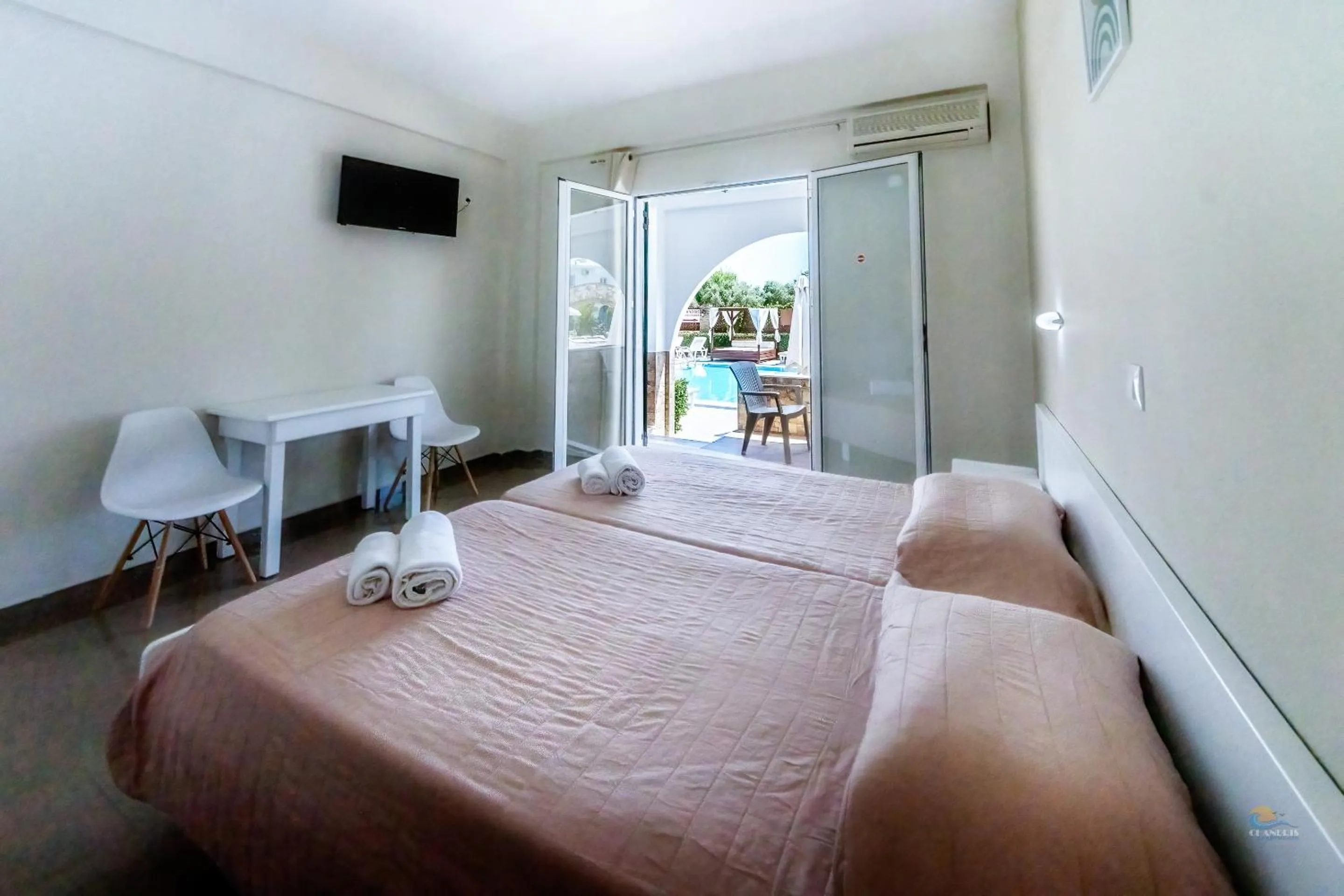 Photo of the whole room in Chandris Apartments