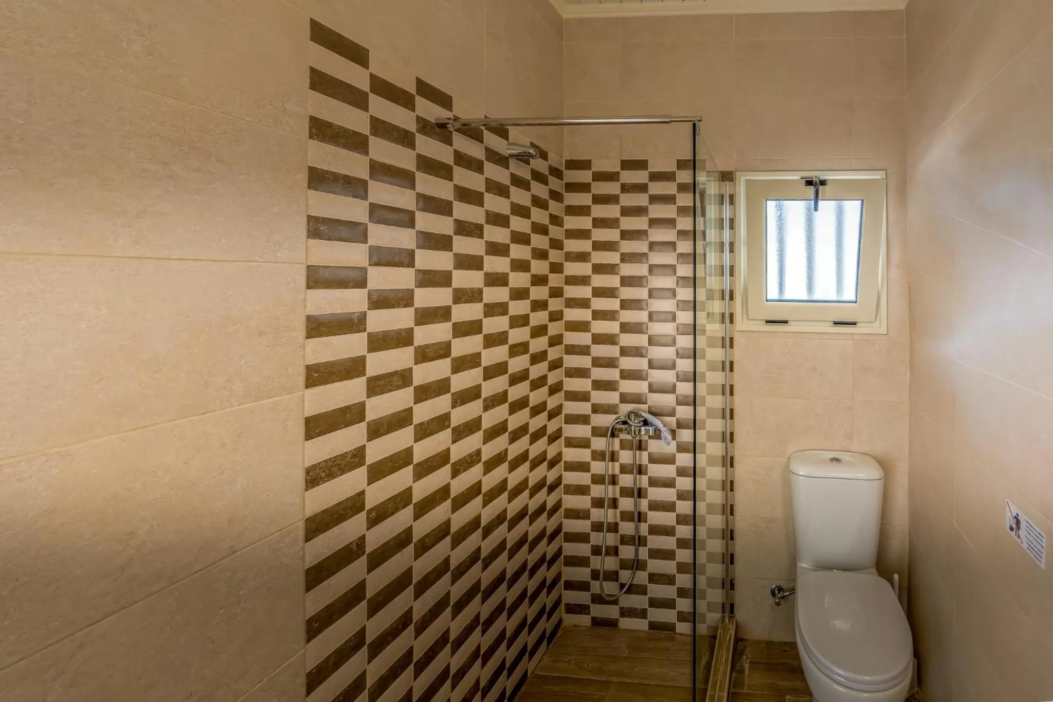 Shower in Chandris Apartments