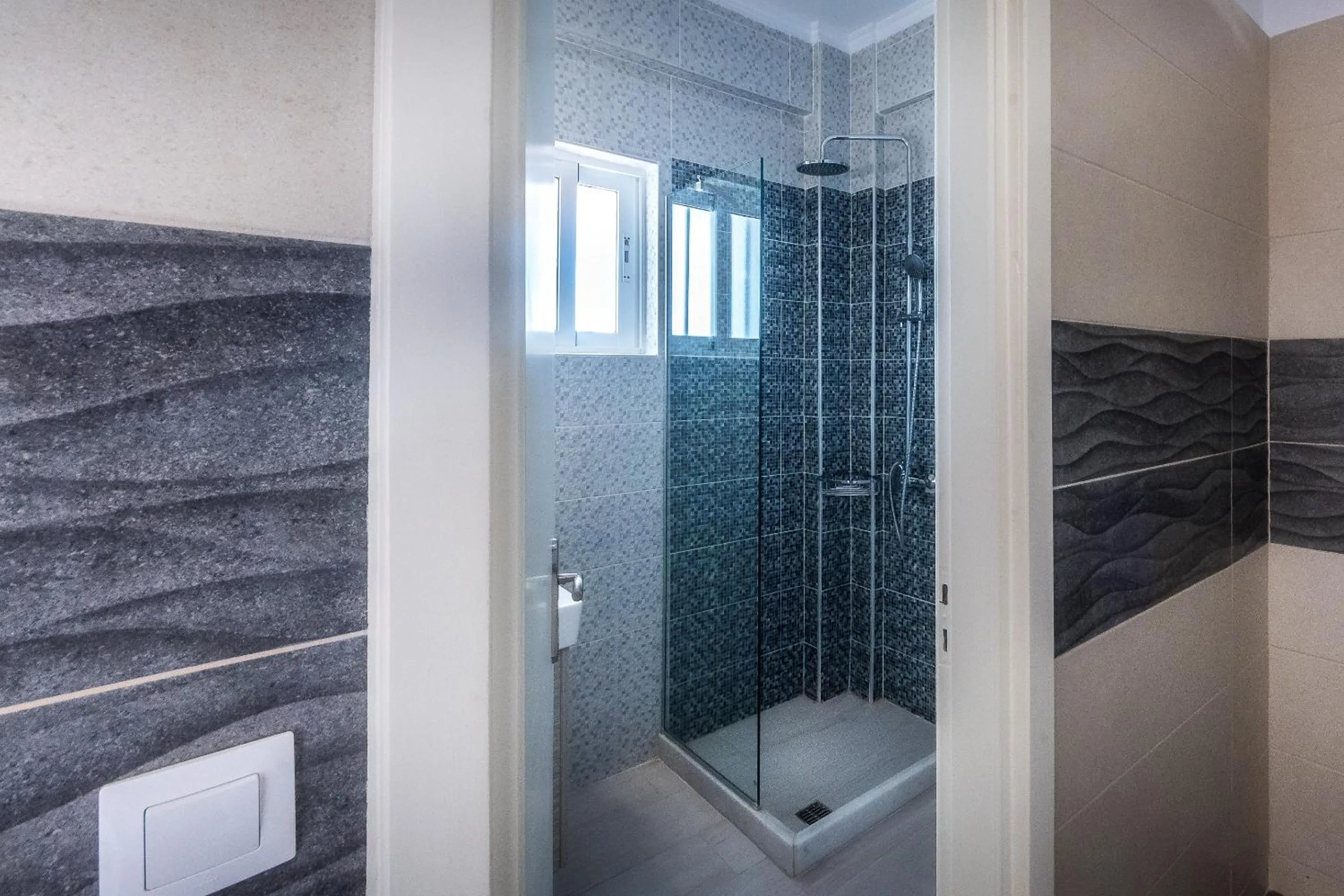 Shower in Chandris Apartments