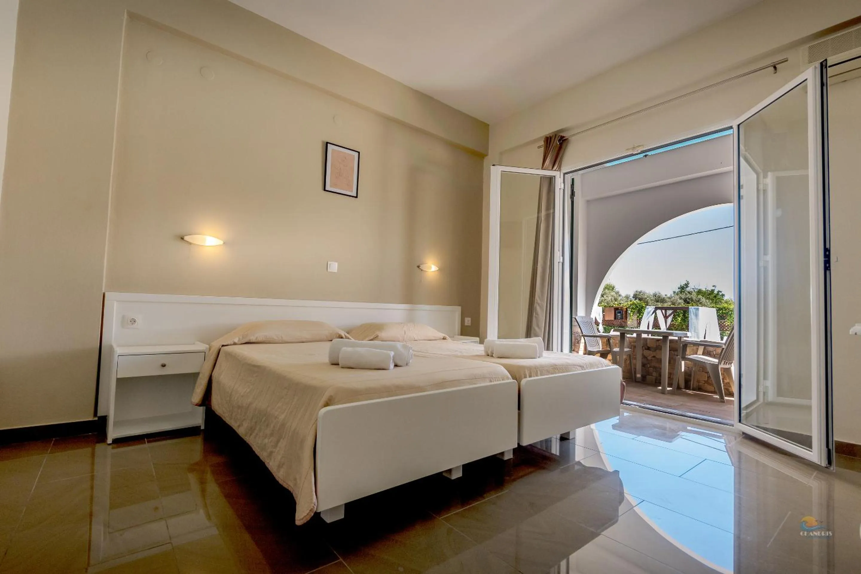 Photo of the whole room in Chandris Apartments