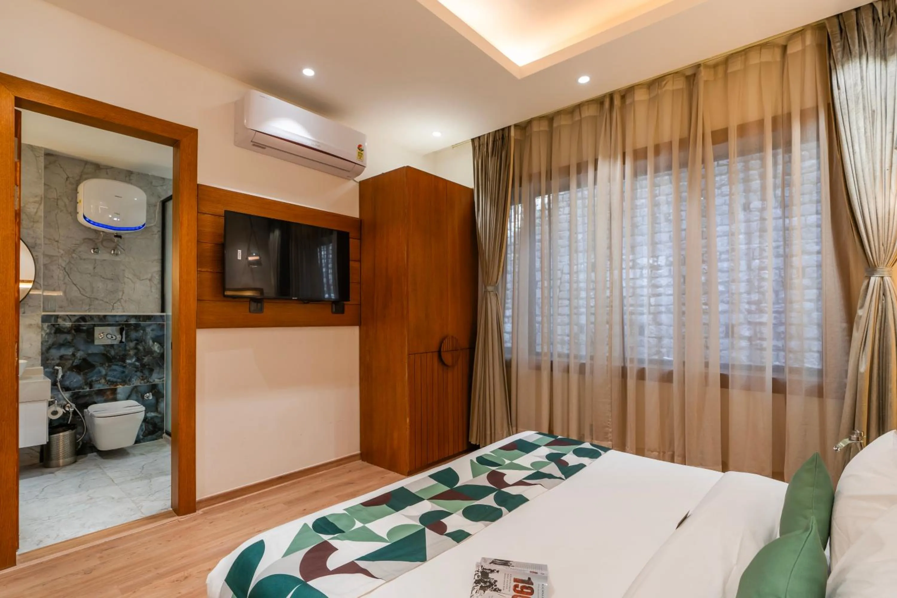 Bed in Moustache Select Nainital- Onsite Parking