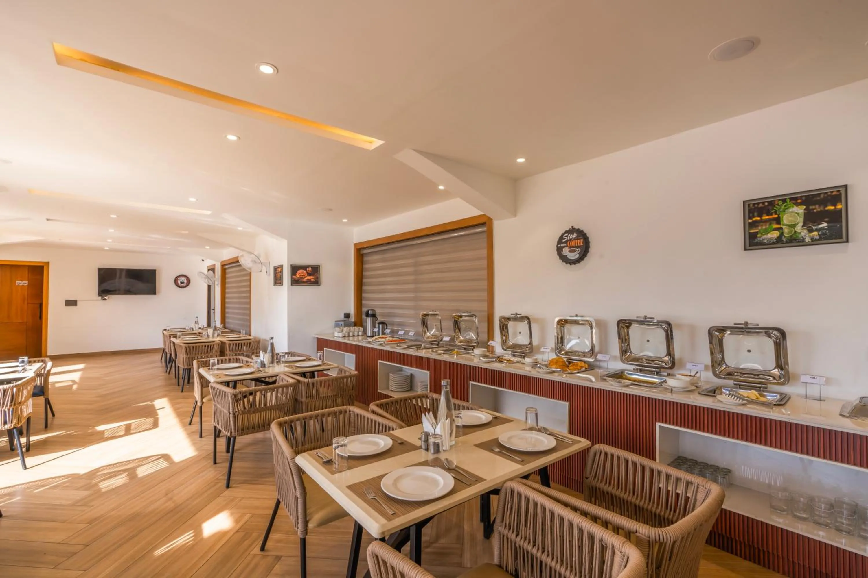 Restaurant/places to eat in Moustache Select Nainital- Onsite Parking