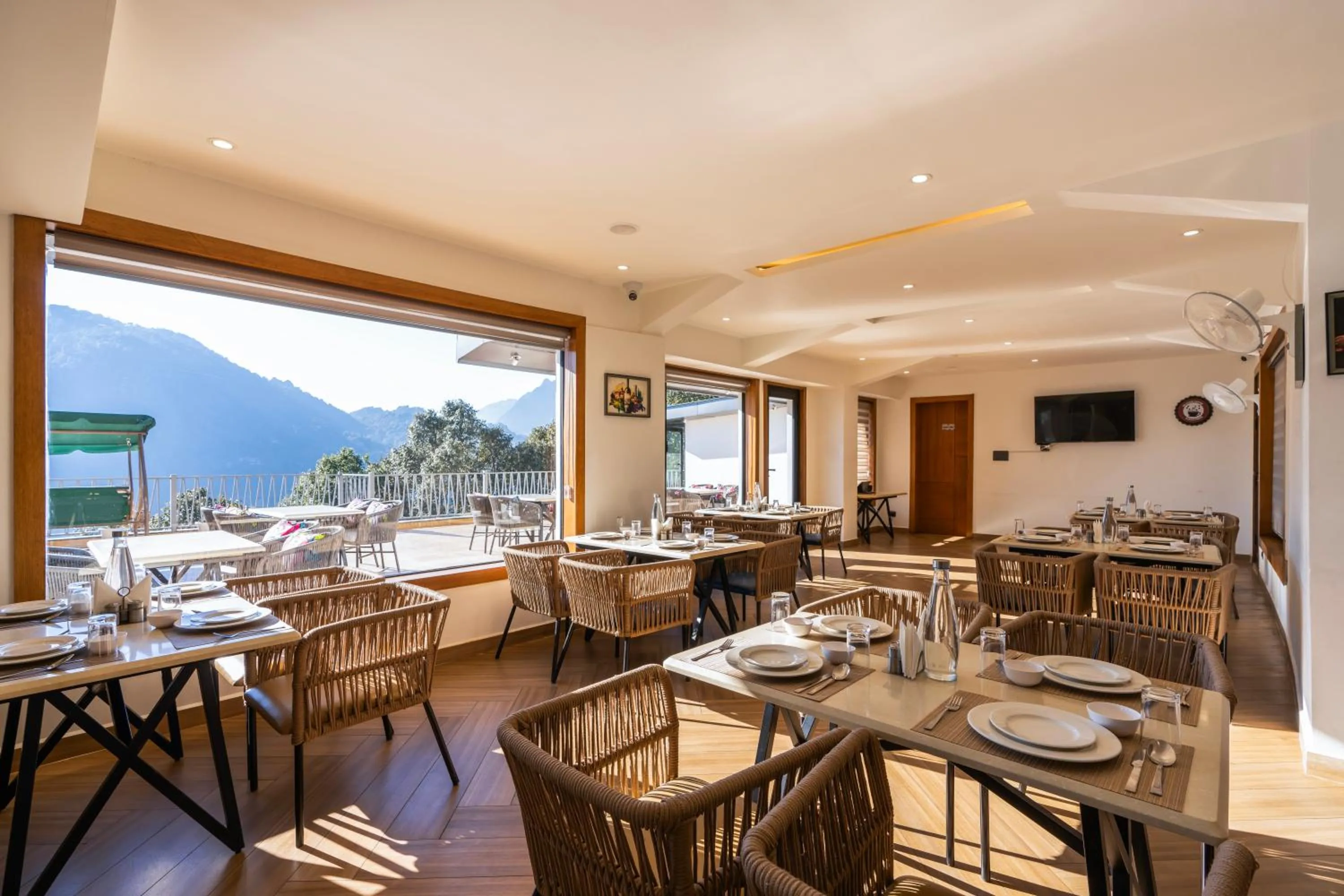 Restaurant/places to eat in Moustache Select Nainital- Onsite Parking