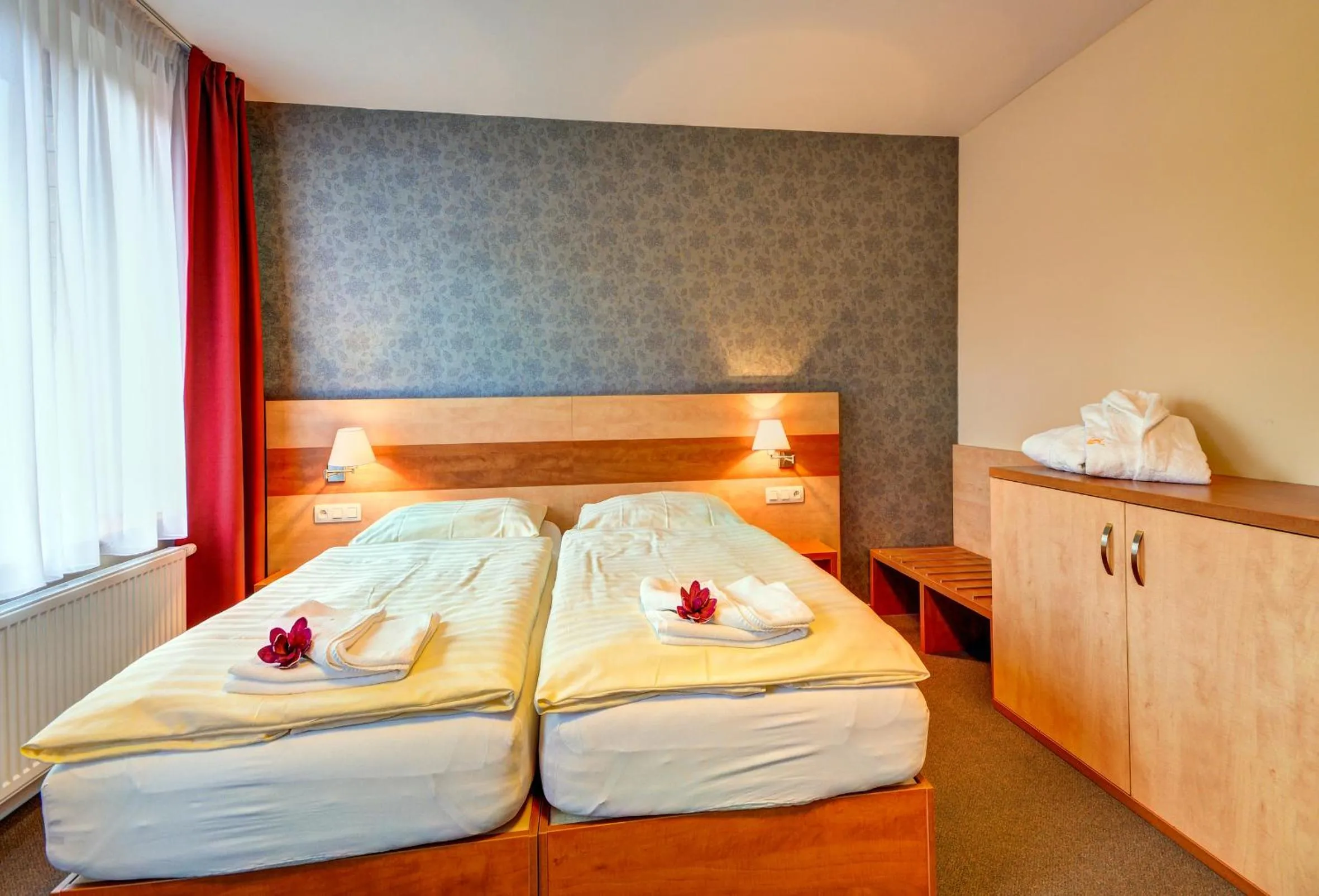 Bedroom, Bed in Hotel Toč