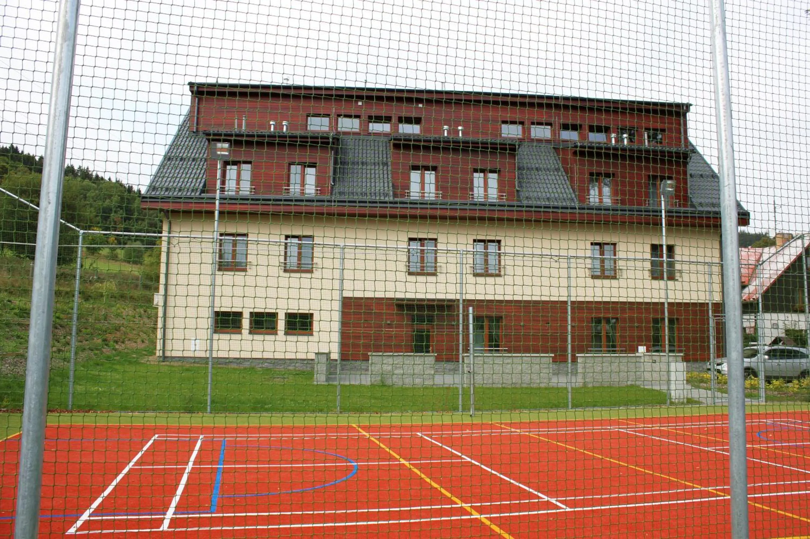 Tennis court in Hotel Toč