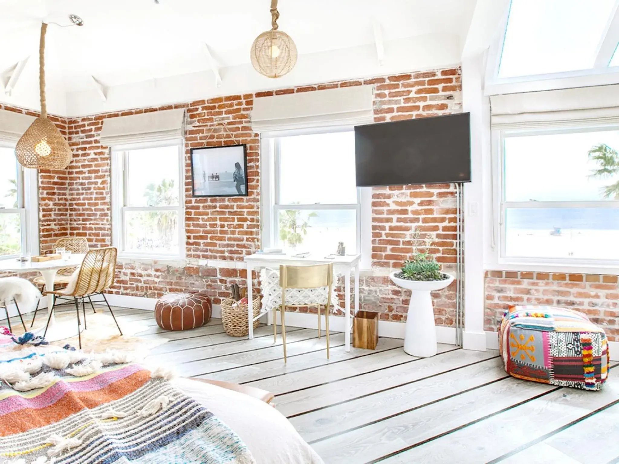 Ocean Front PH Bungalow in Venice V Hotel Ocean Front PH Bungalow in Venice V Hotel