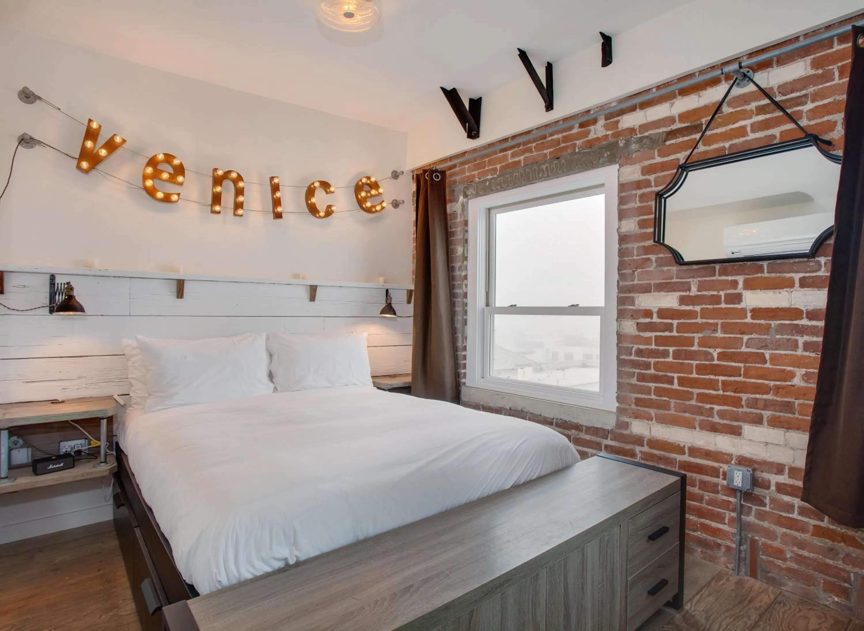 Bed in Venice V Hotel