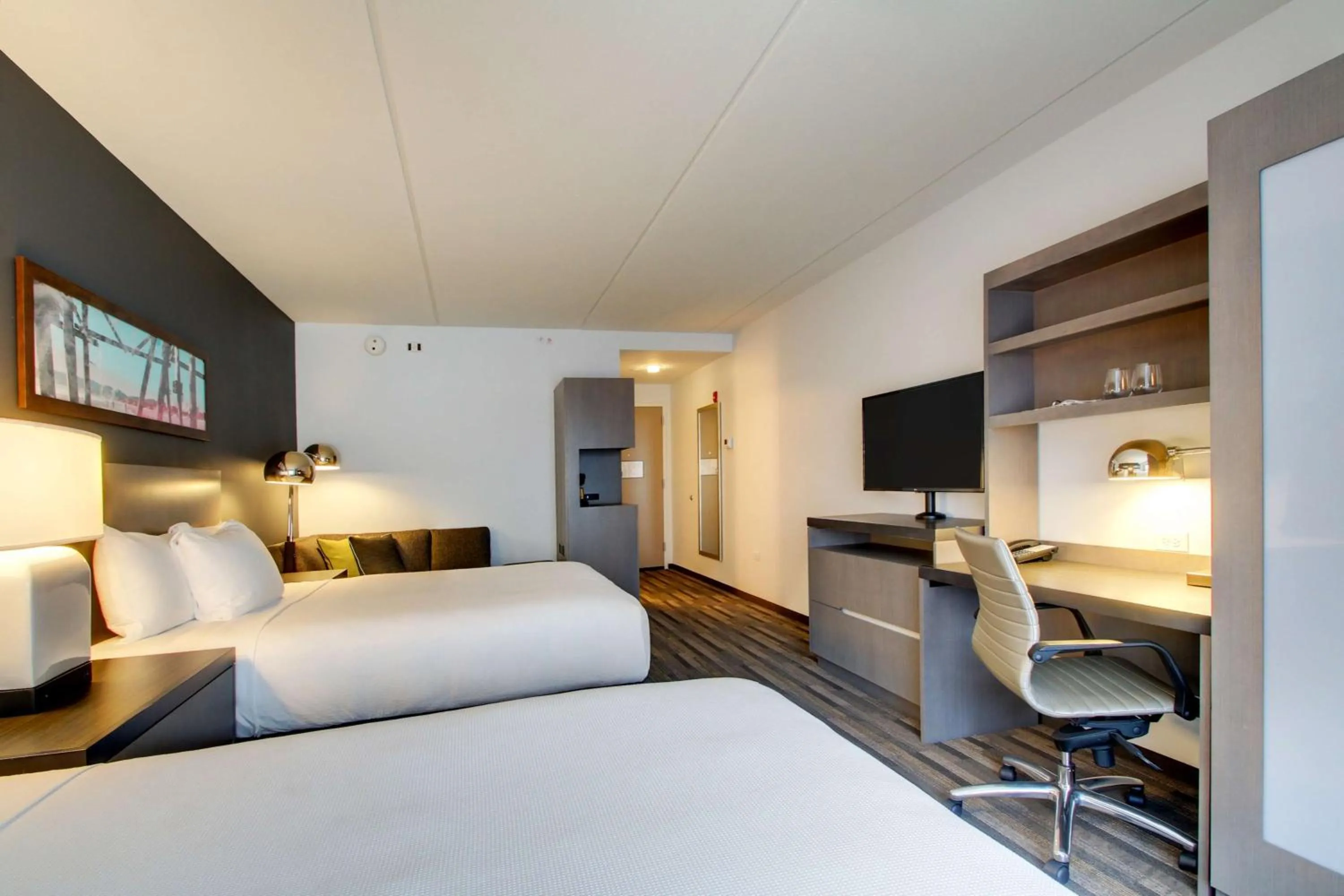 Bedroom, Bed in Hyatt House Chicago/Evanston