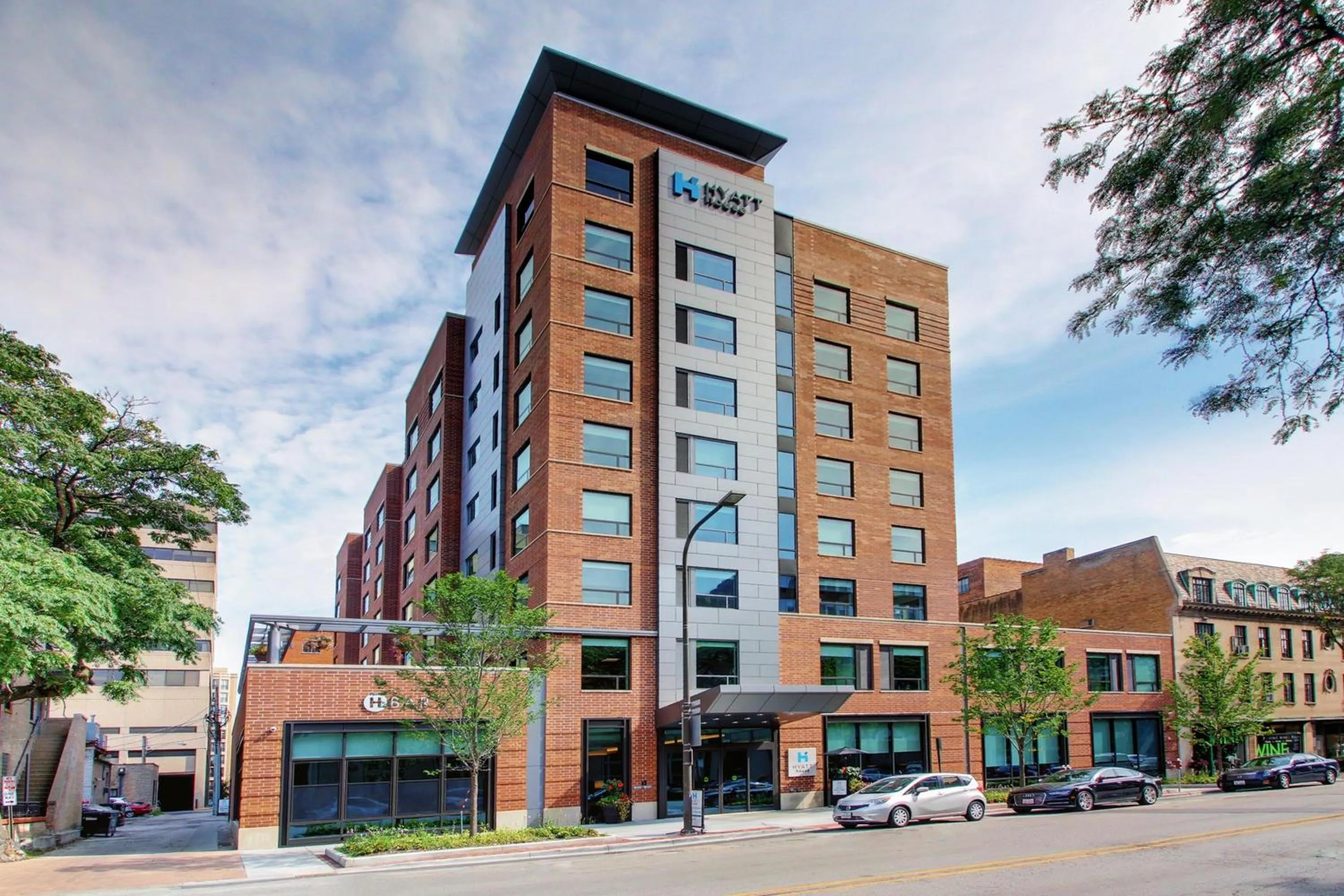 Property building in Hyatt House Chicago/Evanston