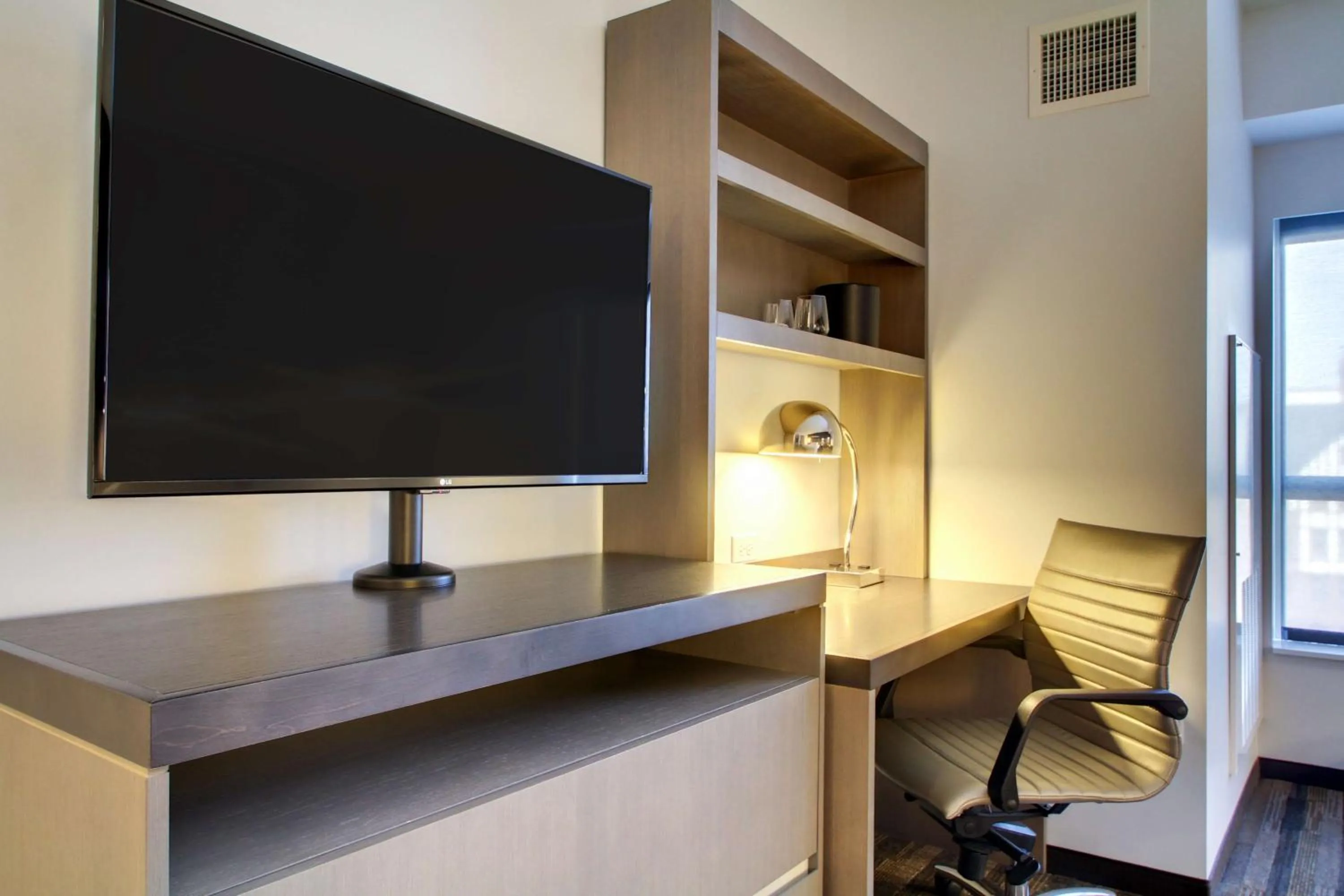 Photo of the whole room in Hyatt House Chicago/Evanston