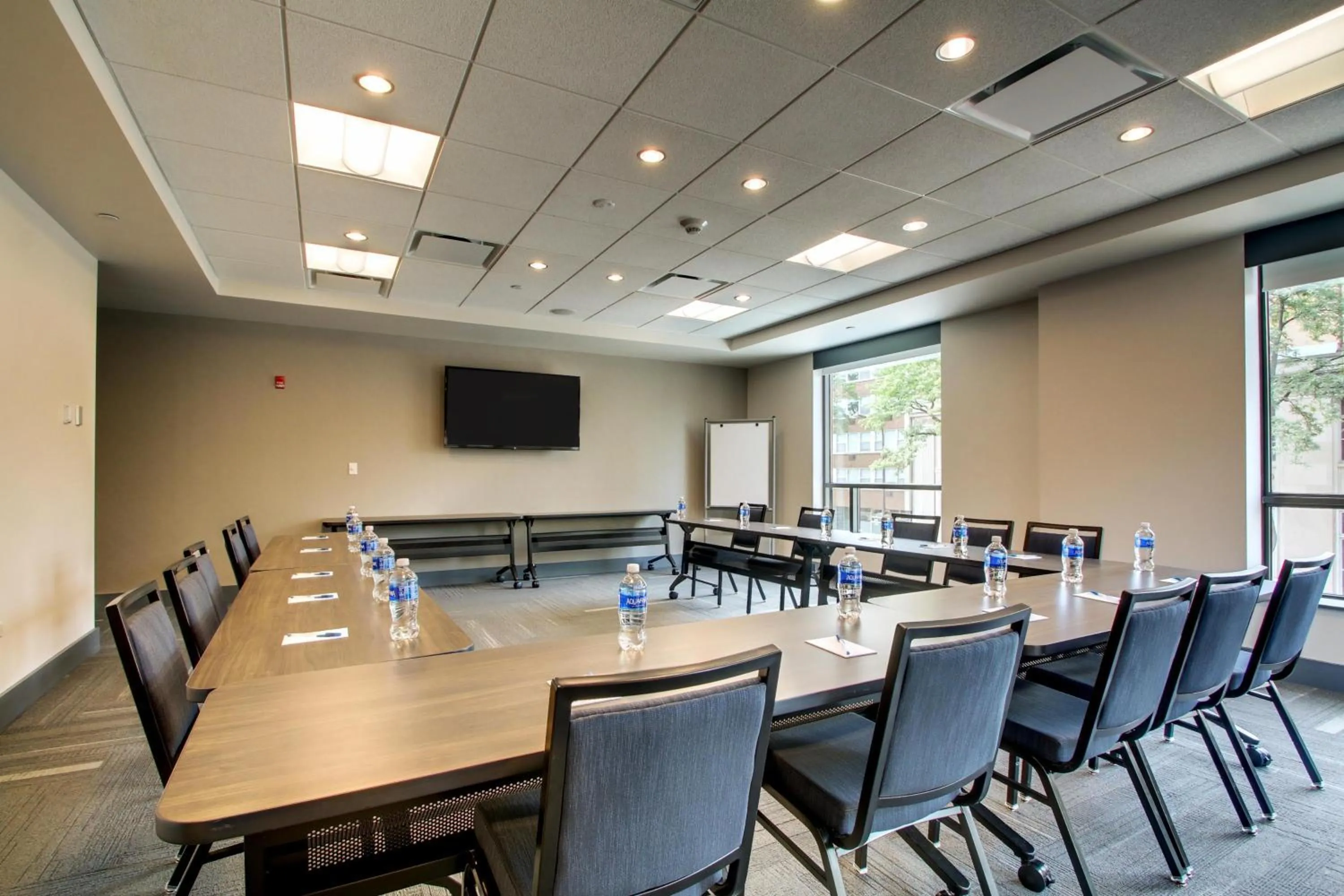 Meeting/conference room in Hyatt House Chicago/Evanston