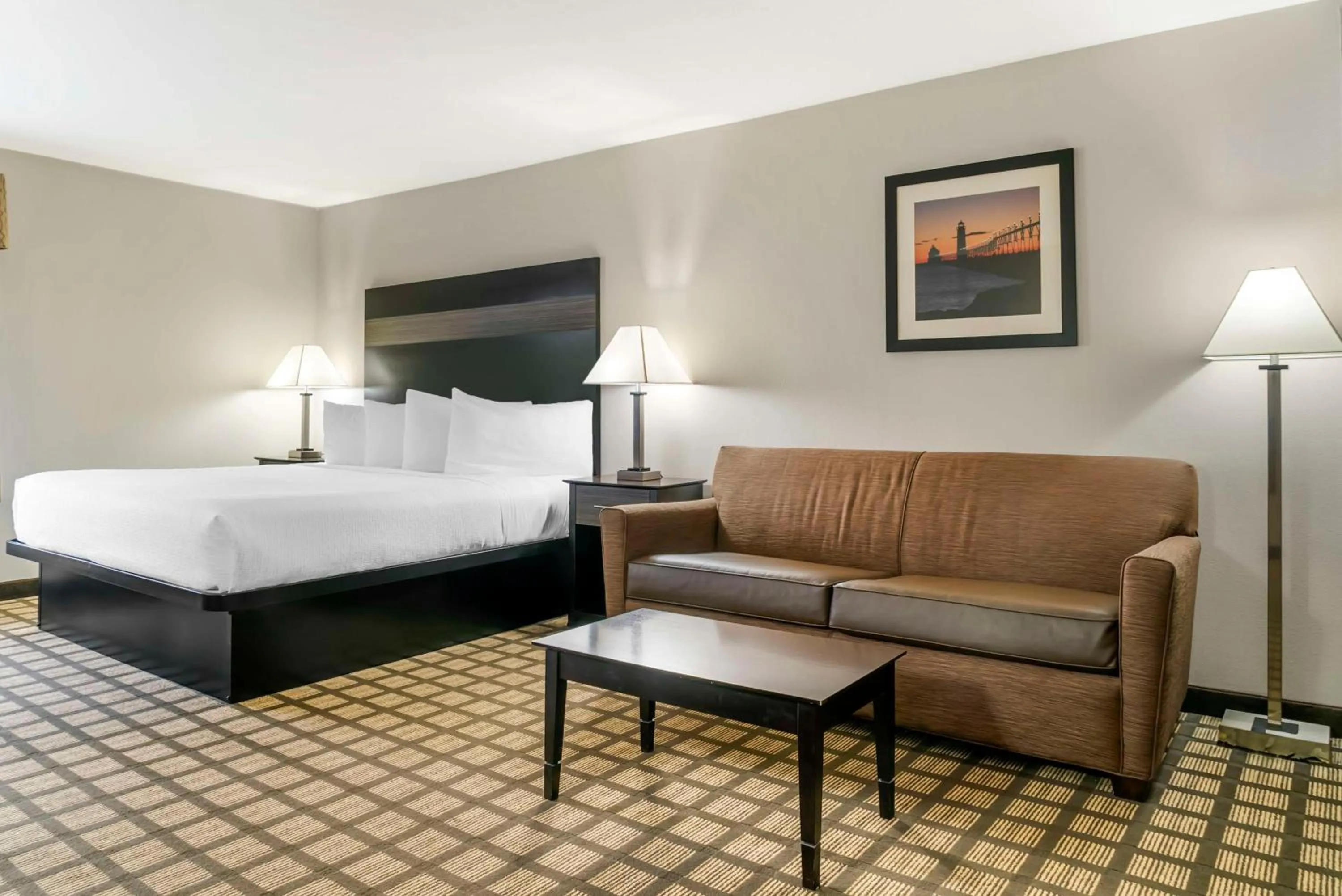 Bedroom, Bed in Best Western Beacon Inn