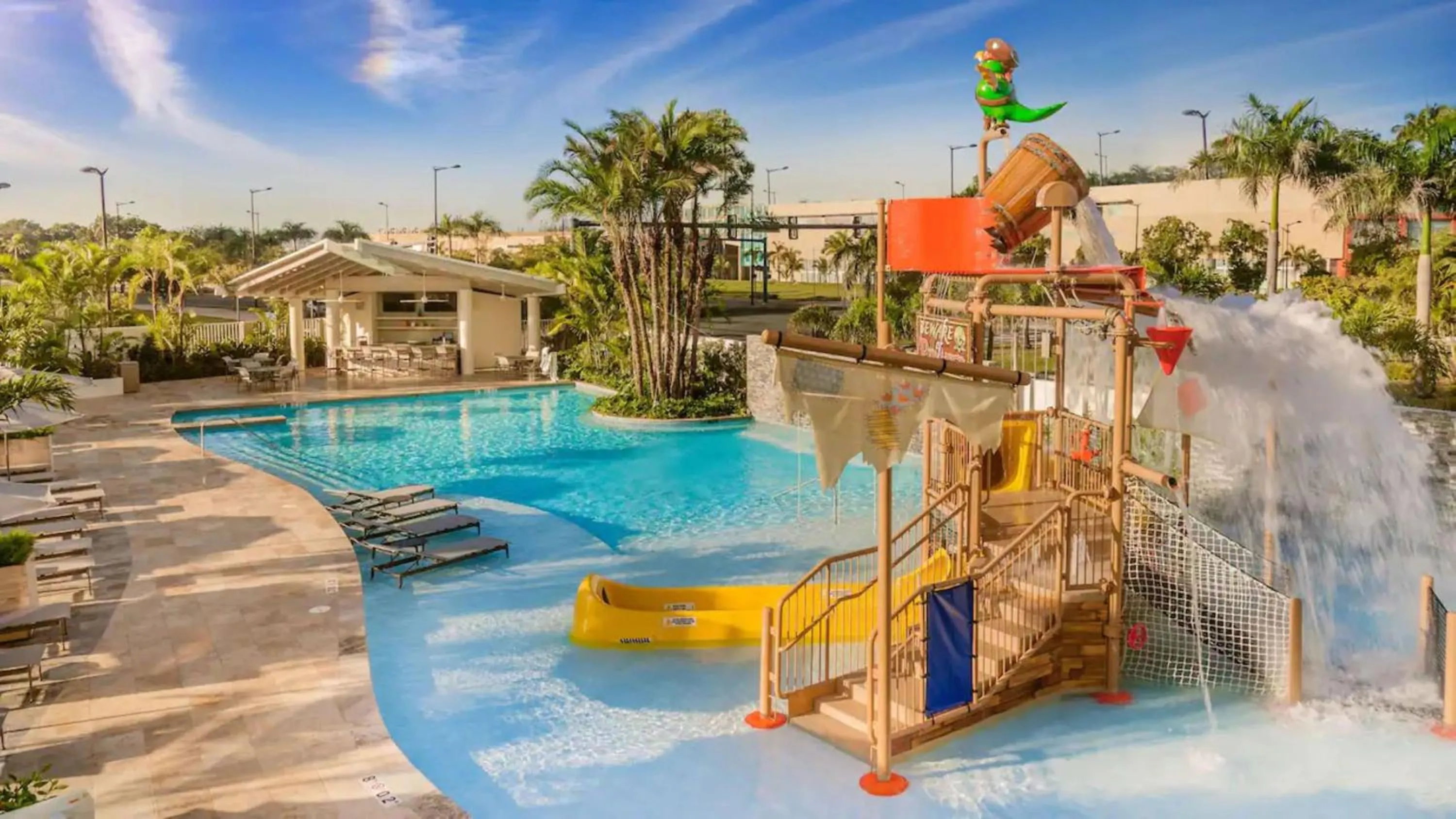 Swimming pool in Hyatt Place San Juan
