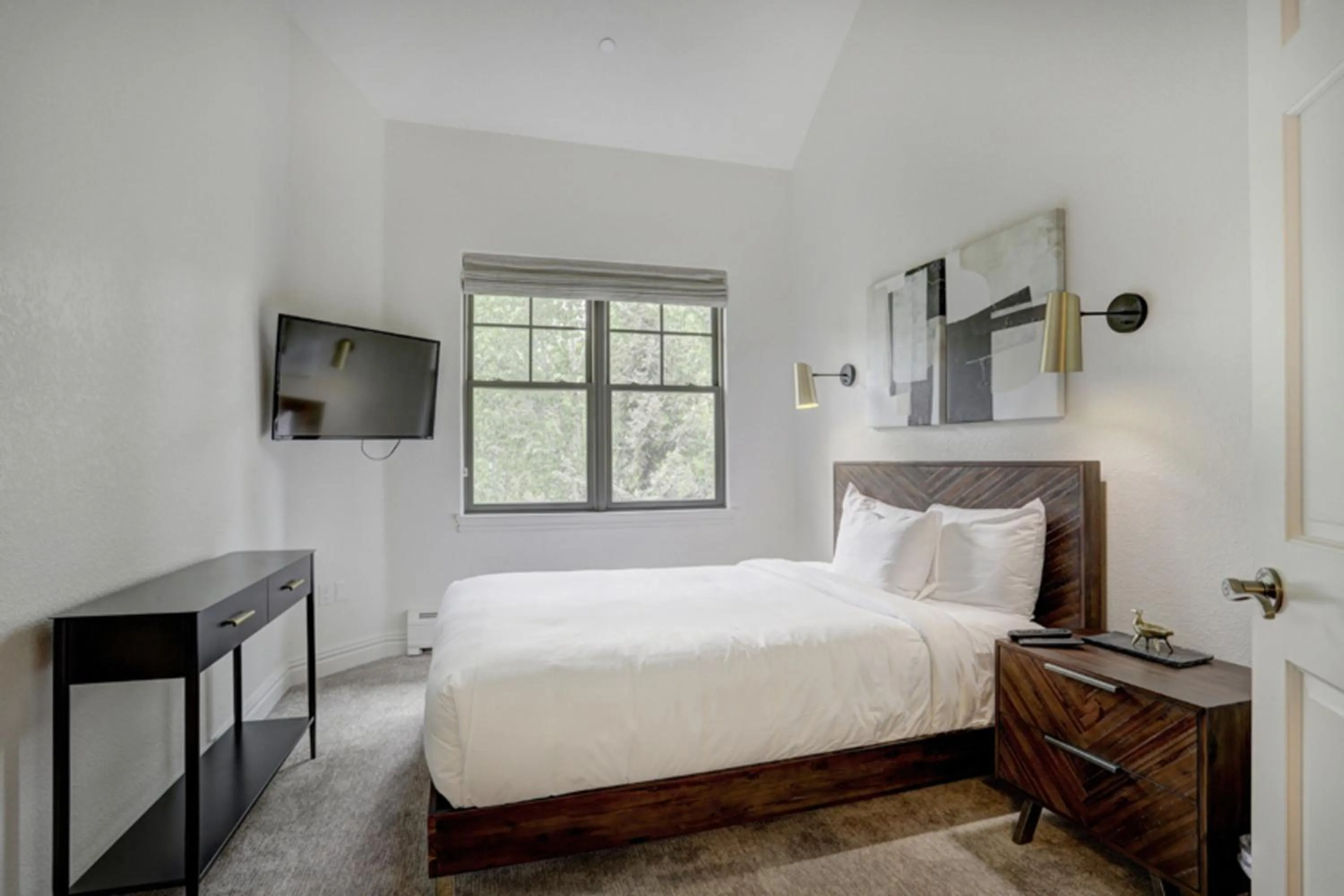 Bedroom, Bed in Lodge at Brookside