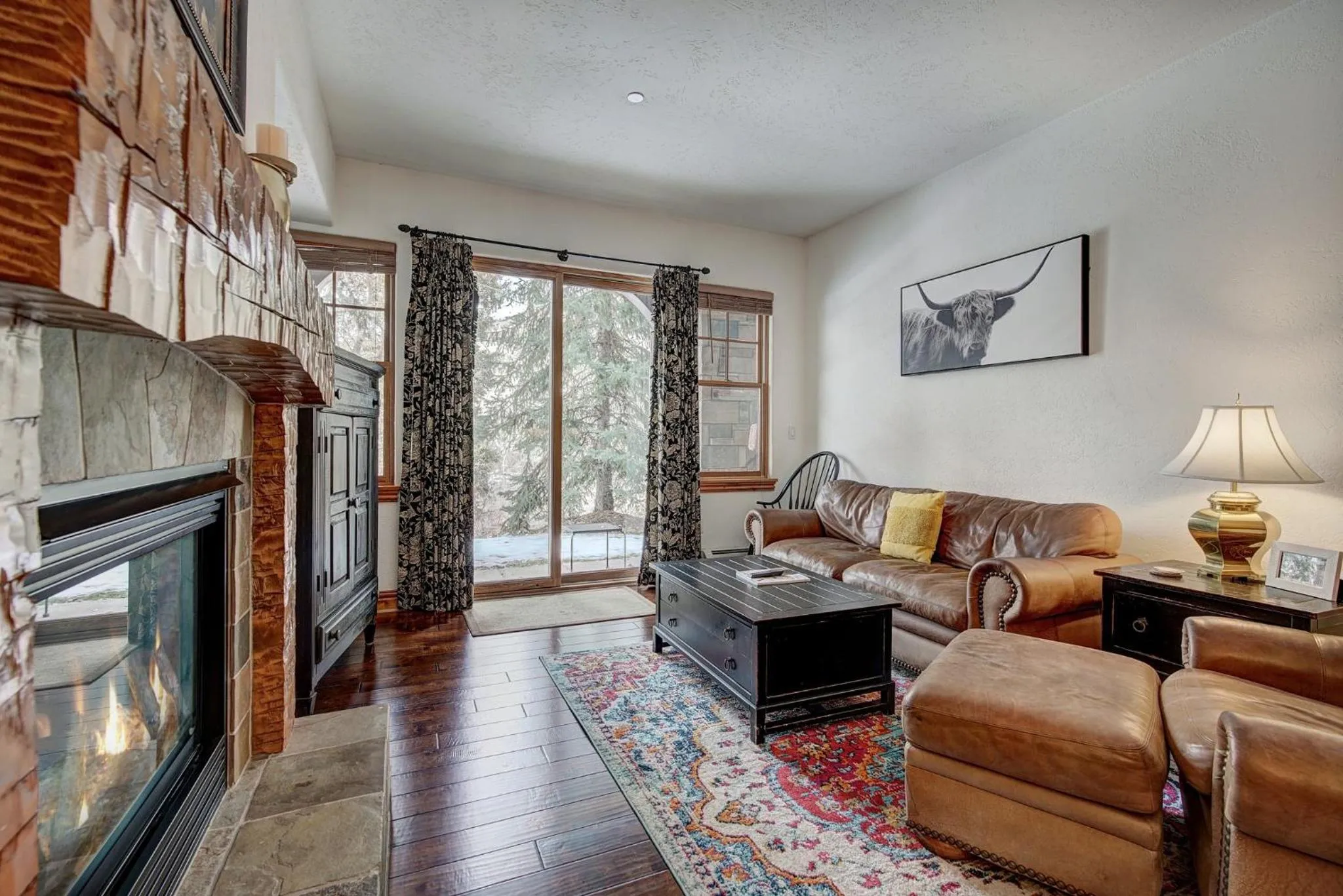 Living room in Lodge at Brookside