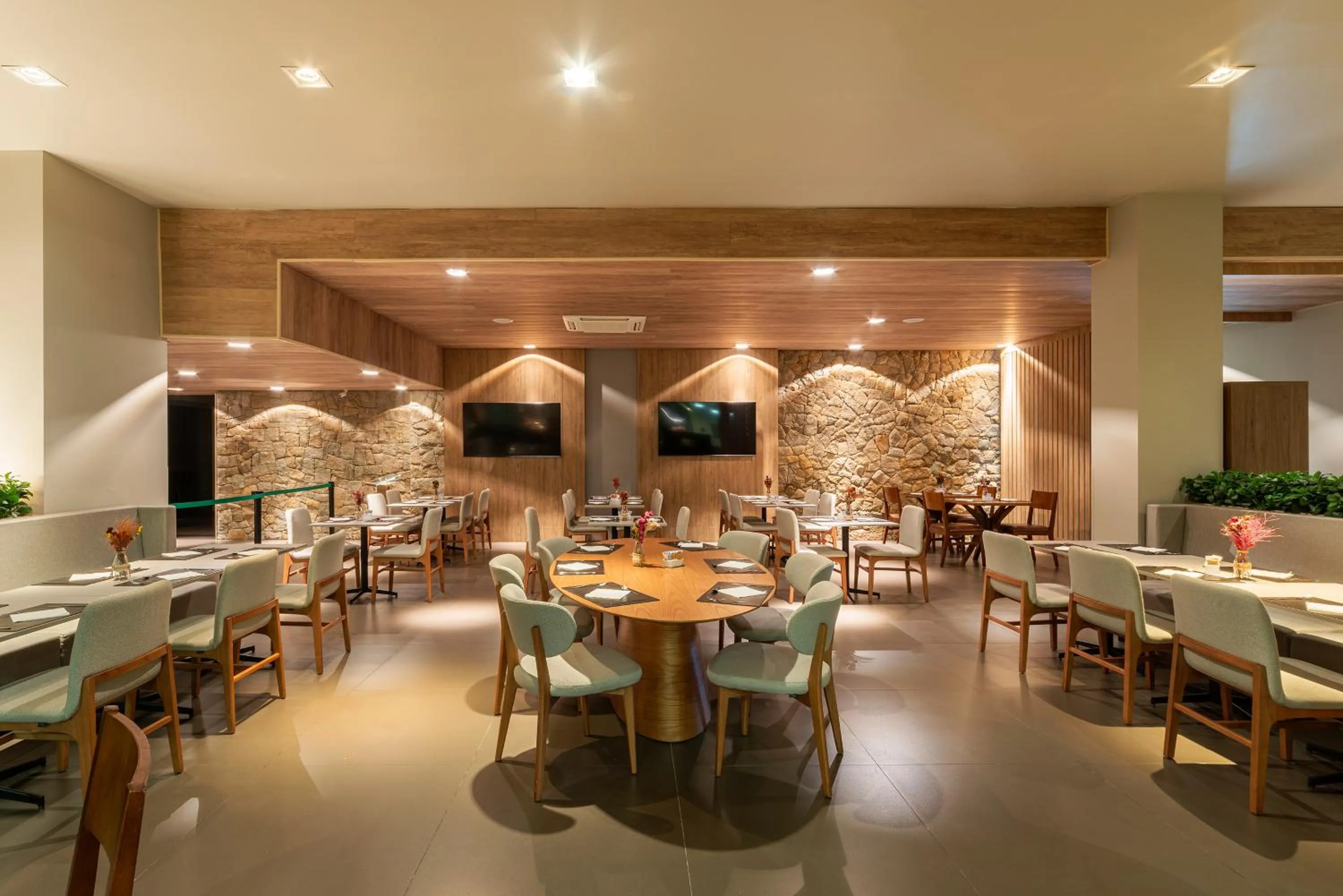 Restaurant/places to eat in Hotel Laghetto Pedras Altas