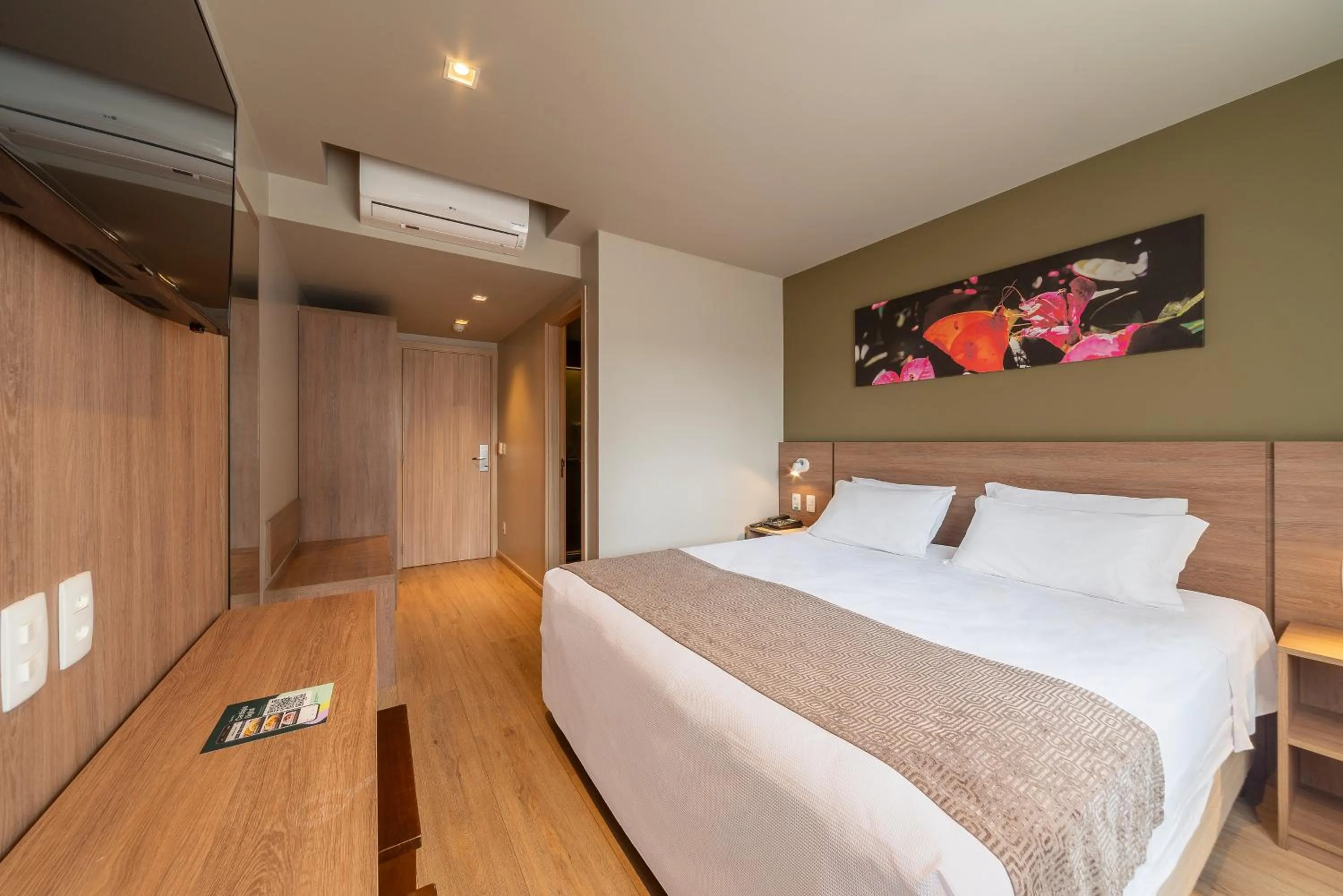 Photo of the whole room, Bed in Hotel Laghetto Pedras Altas