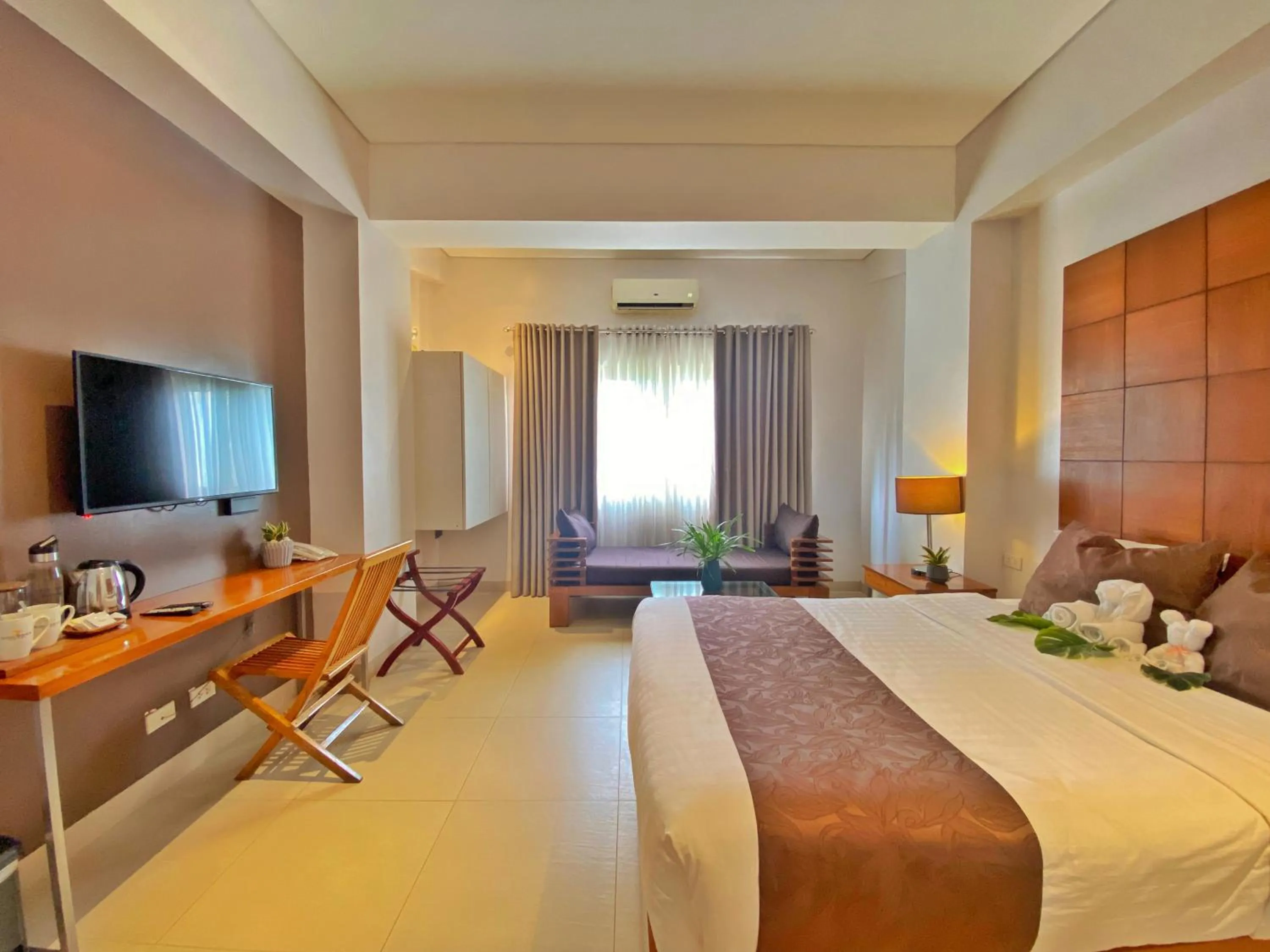 Bed in Aloha Boracay Hotel