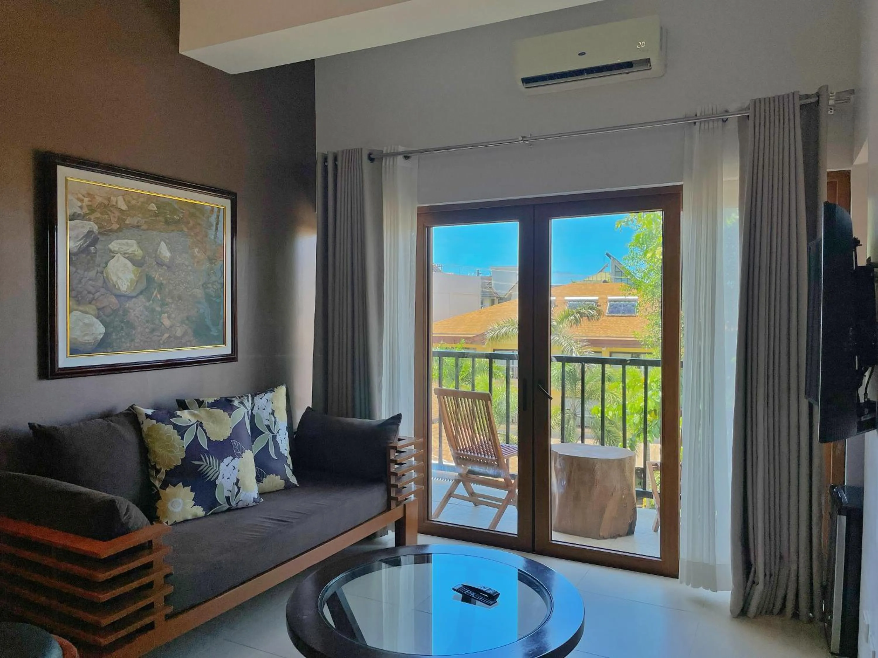 Living room in Aloha Boracay Hotel