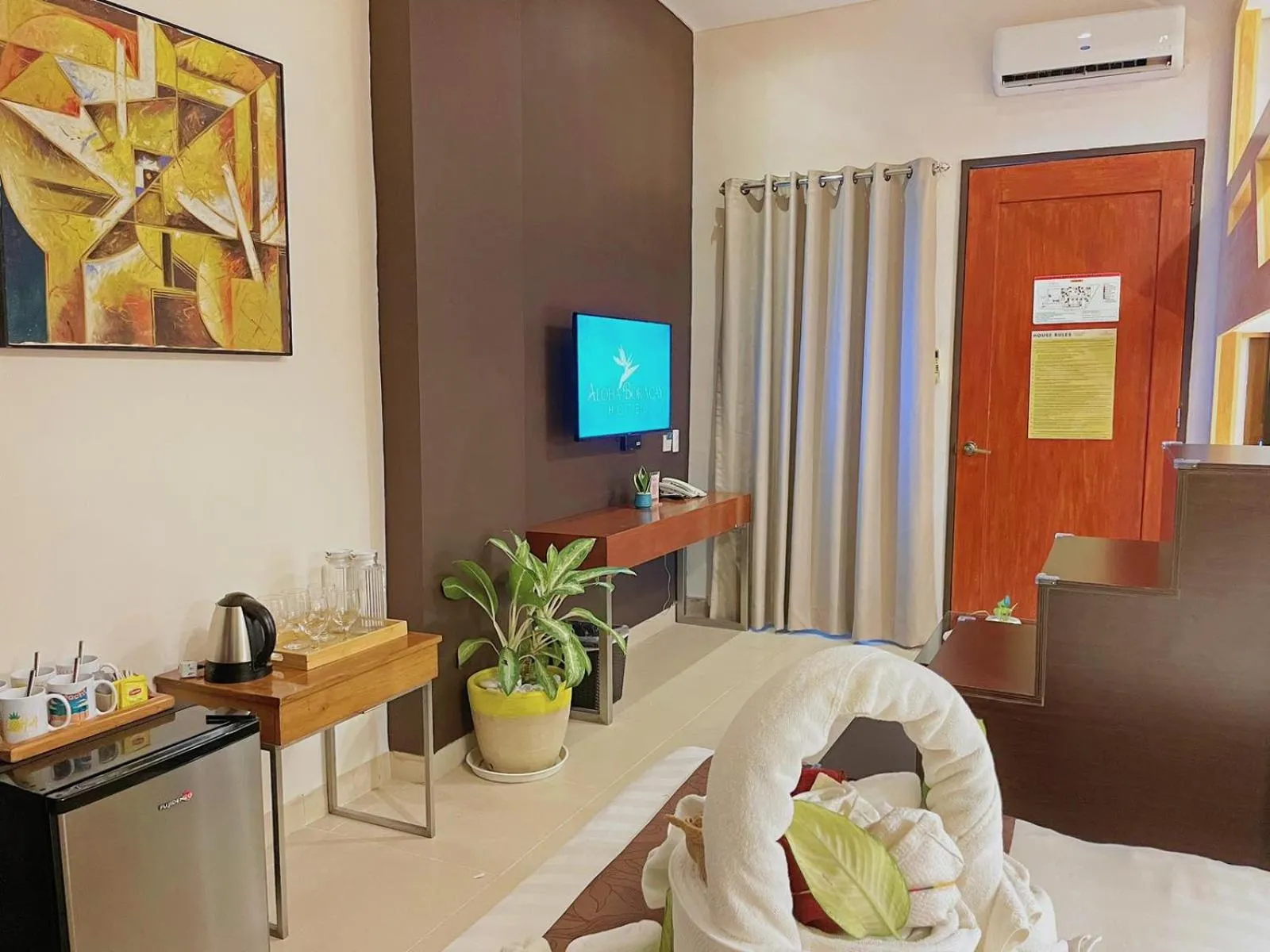 TV and multimedia in Aloha Boracay Hotel