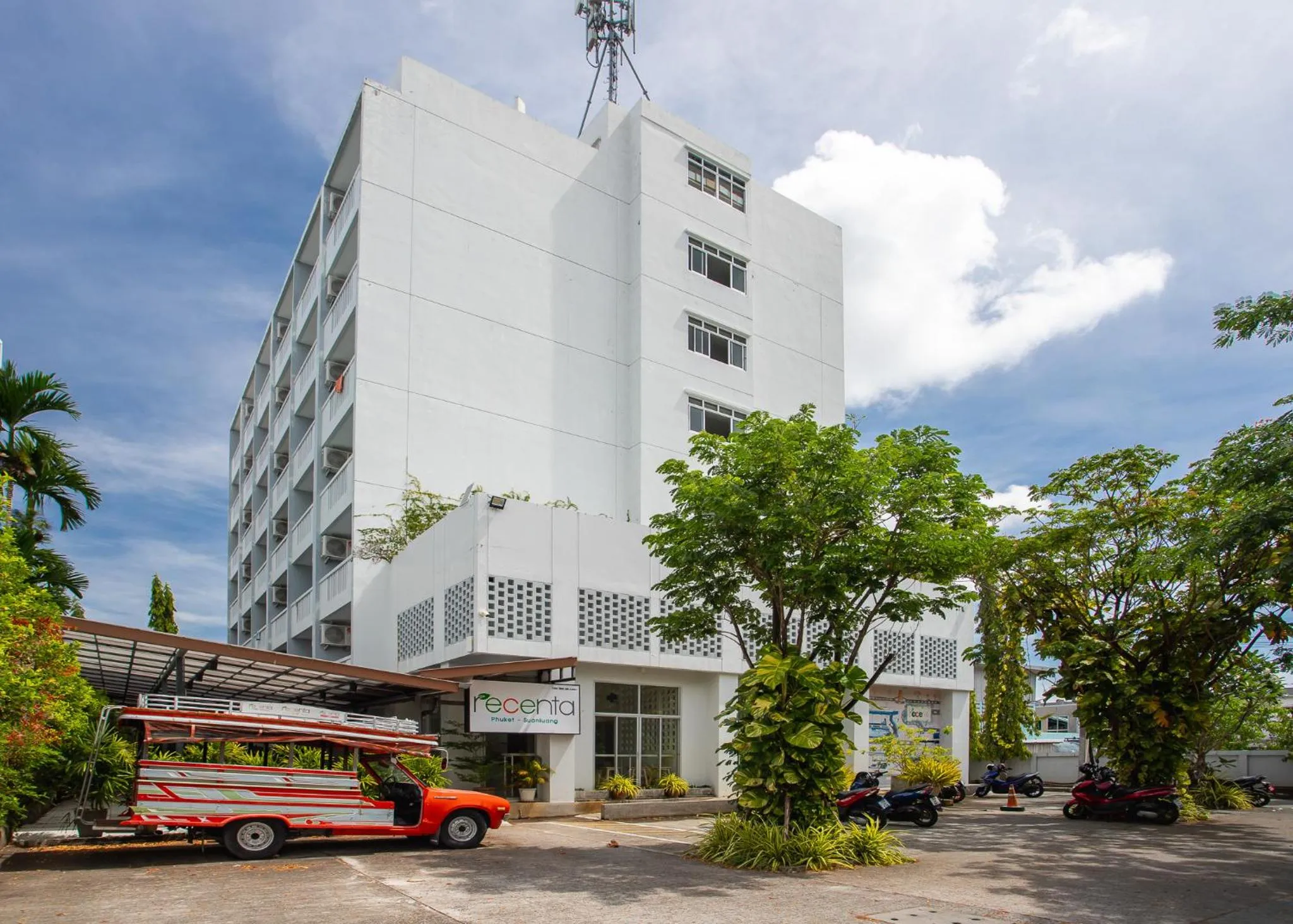 Property building in Recenta Phuket Suanluang by Deevana