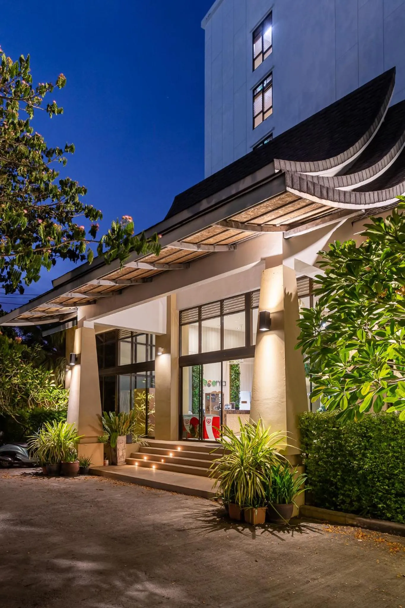 Facade/entrance in Recenta Phuket Suanluang by Deevana